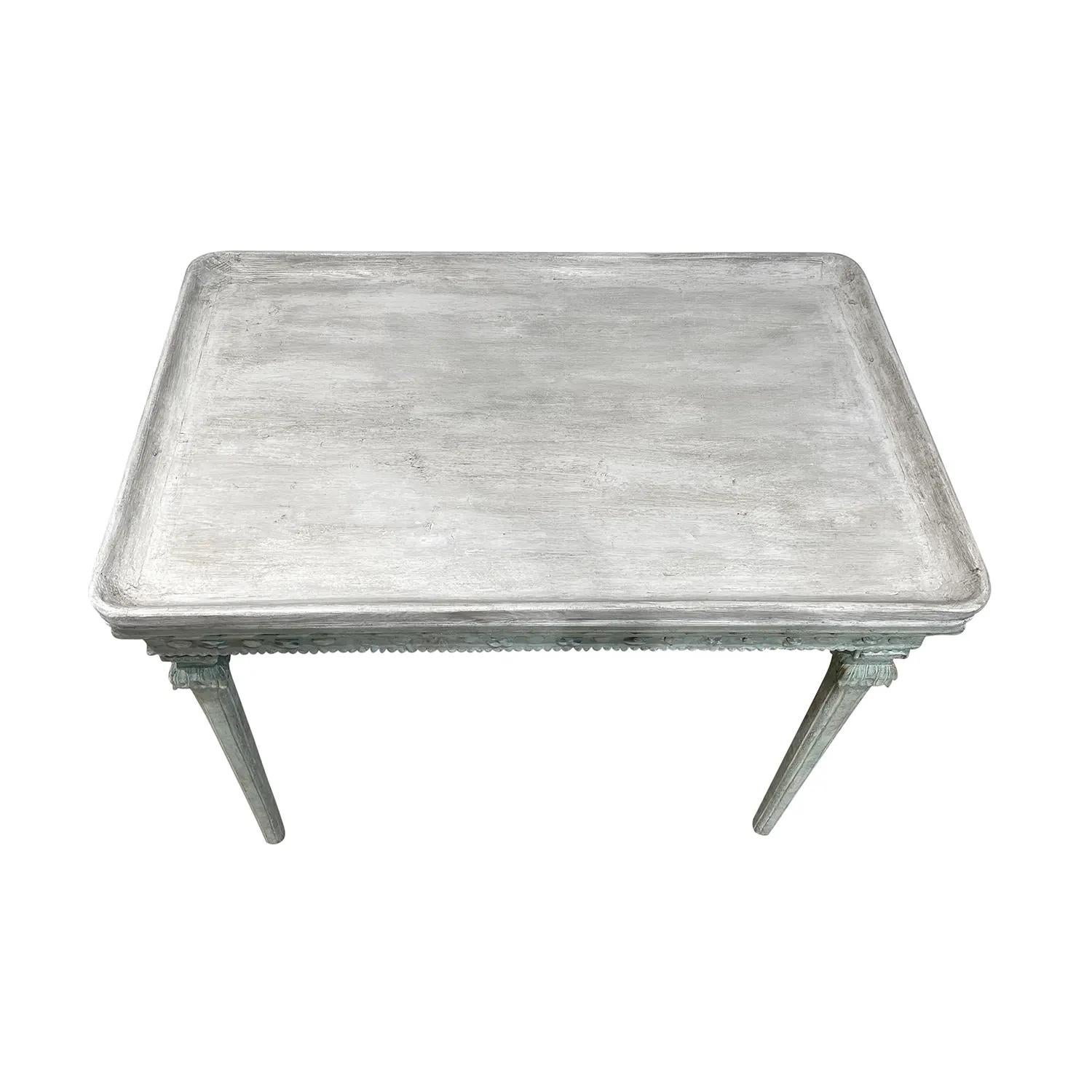 18th Century Swedish Gustavian Antique Freestanding Pinewood Tray Top Table In Good Condition For Sale In West Palm Beach, FL
