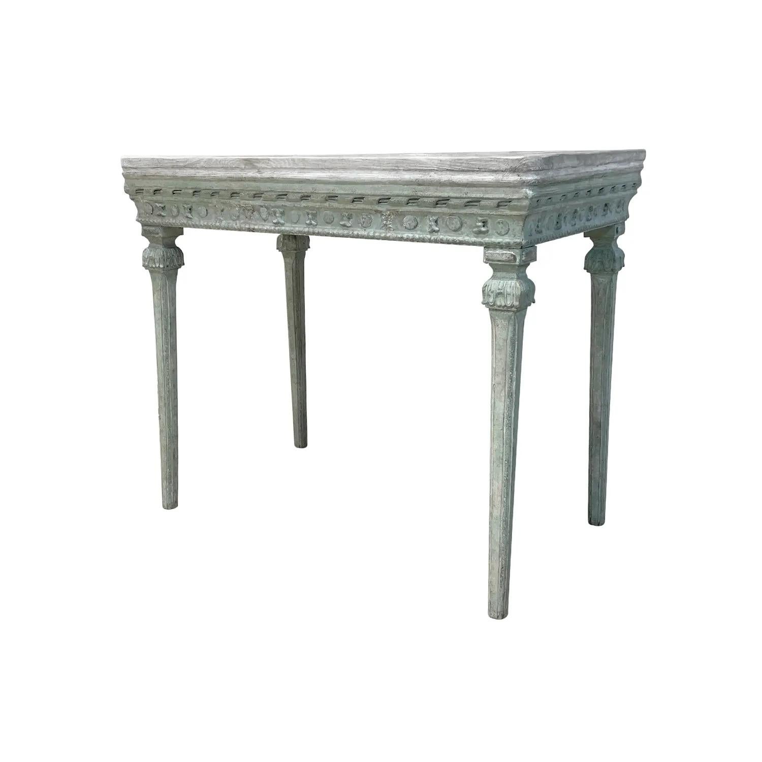 18th Century Swedish Gustavian Antique Freestanding Pinewood Tray Top Table For Sale 1