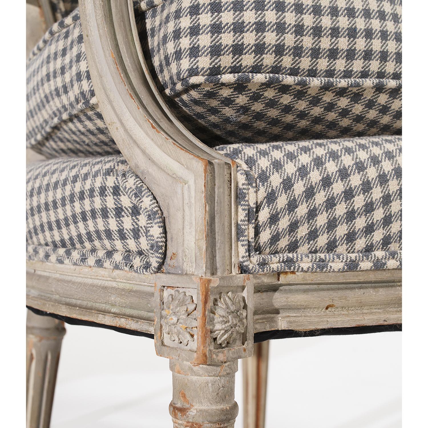 Fabric 18th Century Light-Grey Swedish Gustavian Pair of Antique Pine Armchairs For Sale