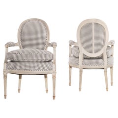 18th Century Light-Grey Swedish Gustavian Pair of Antique Pinewood Club Chairs