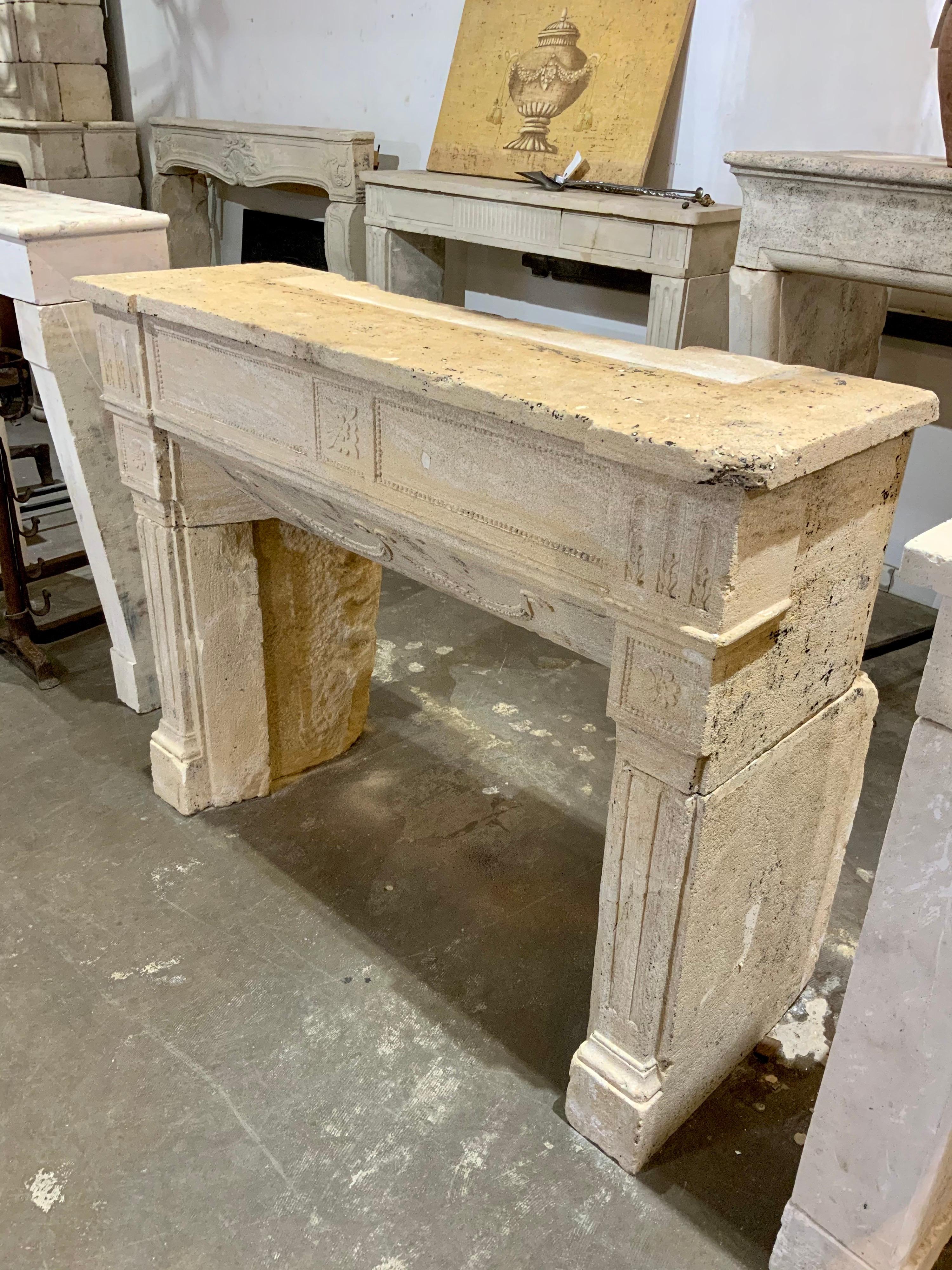 18th Century Limestone Fireplace from France In Good Condition For Sale In Dallas, TX