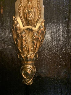 18th Century Style Lion Head Wall Lamp with 3 Lights in 18K gold