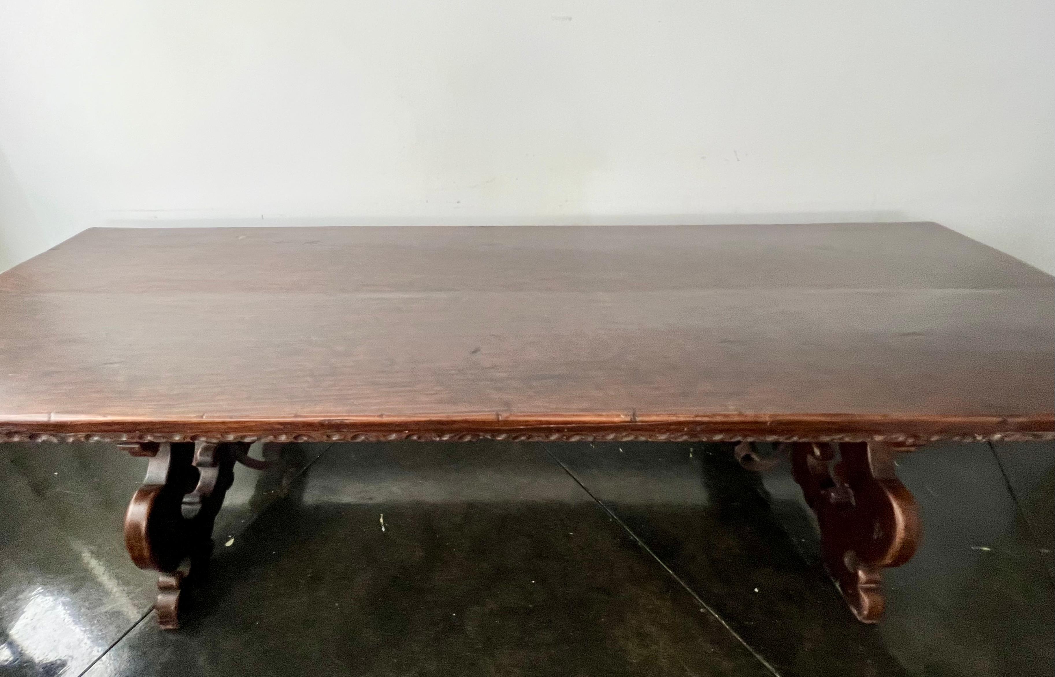 18th Century Long Walnut Florentine Italian Dining Table with Iron Strecher For Sale 6