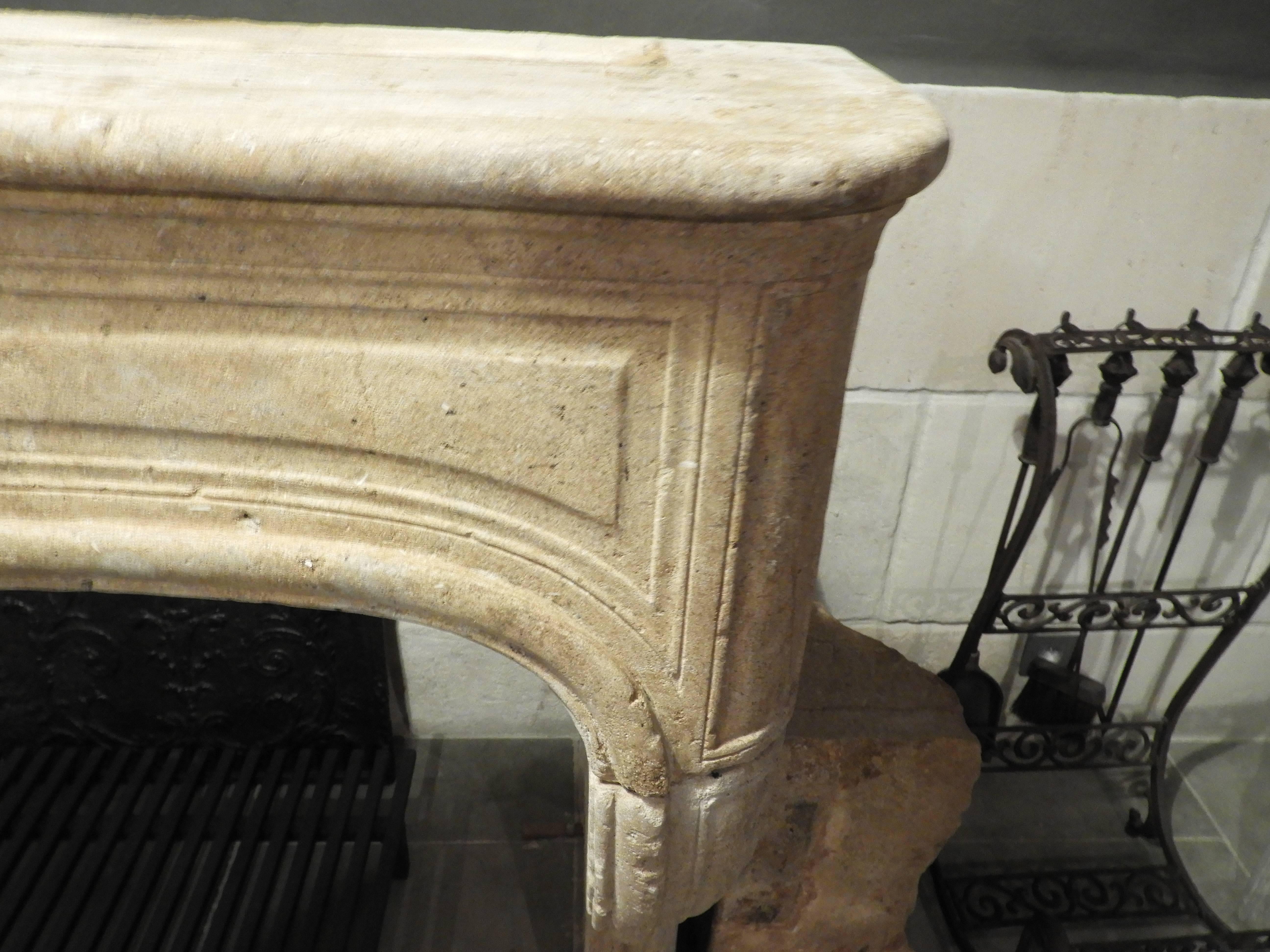 Hand-Carved 18th Century Louis 15 Fireplace in French Limestone For Sale