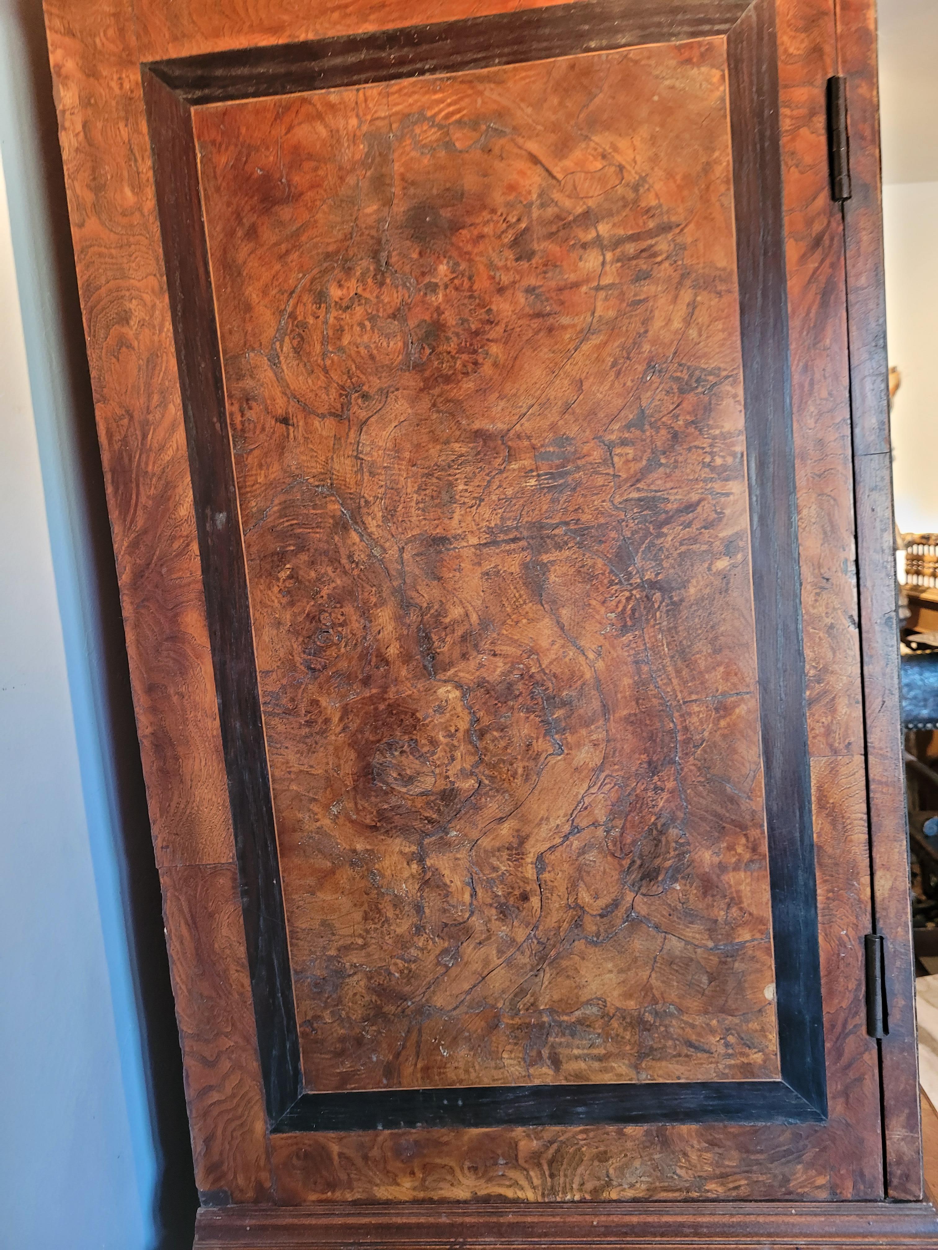 18th Century Louis LXIV Cabinet In Good Condition For Sale In Saint Helena, CA