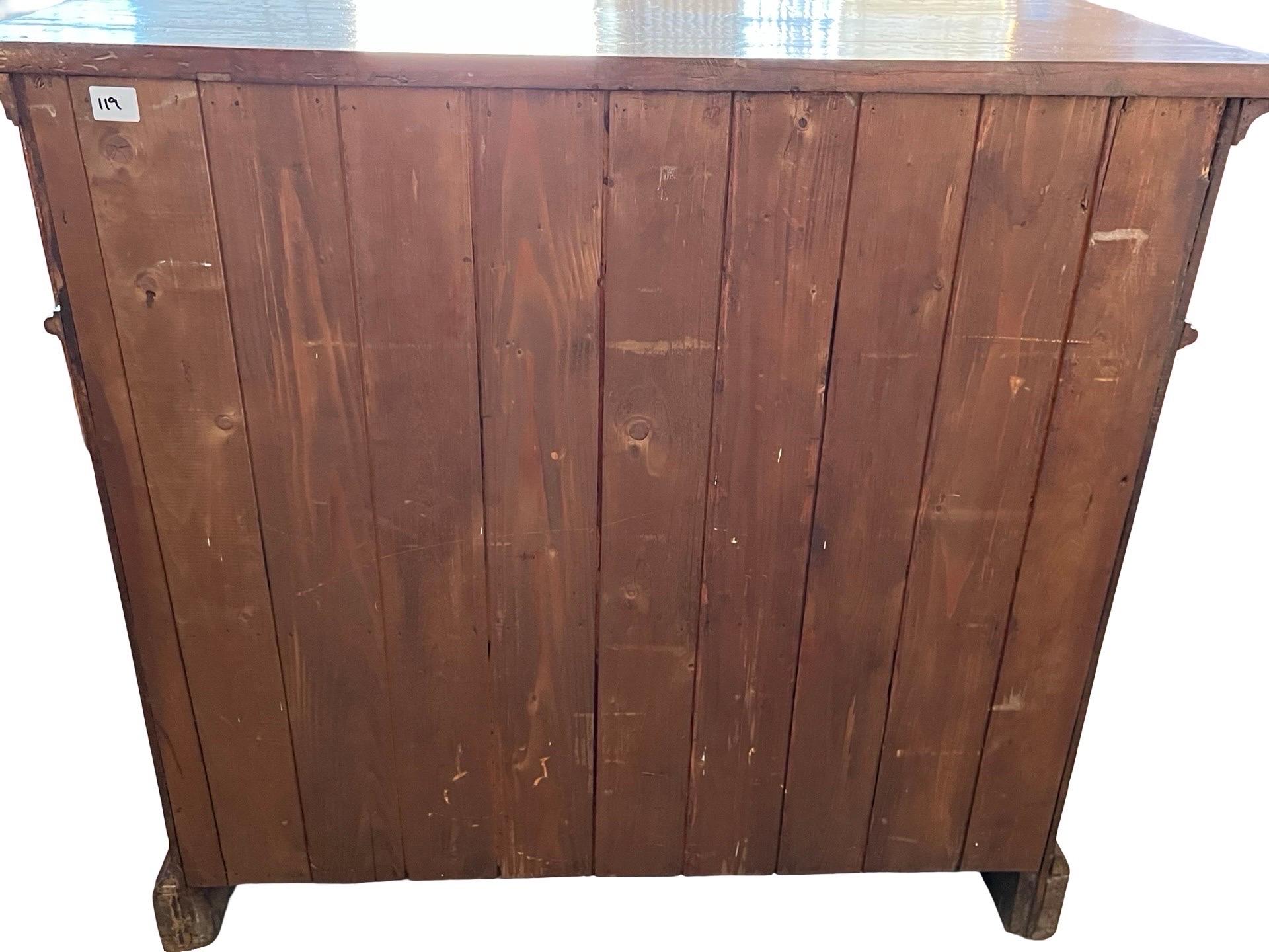 18. Jahrhundert Louis XIII Stil Italienisch Nussbaum Credenza / Buffet im Angebot 2