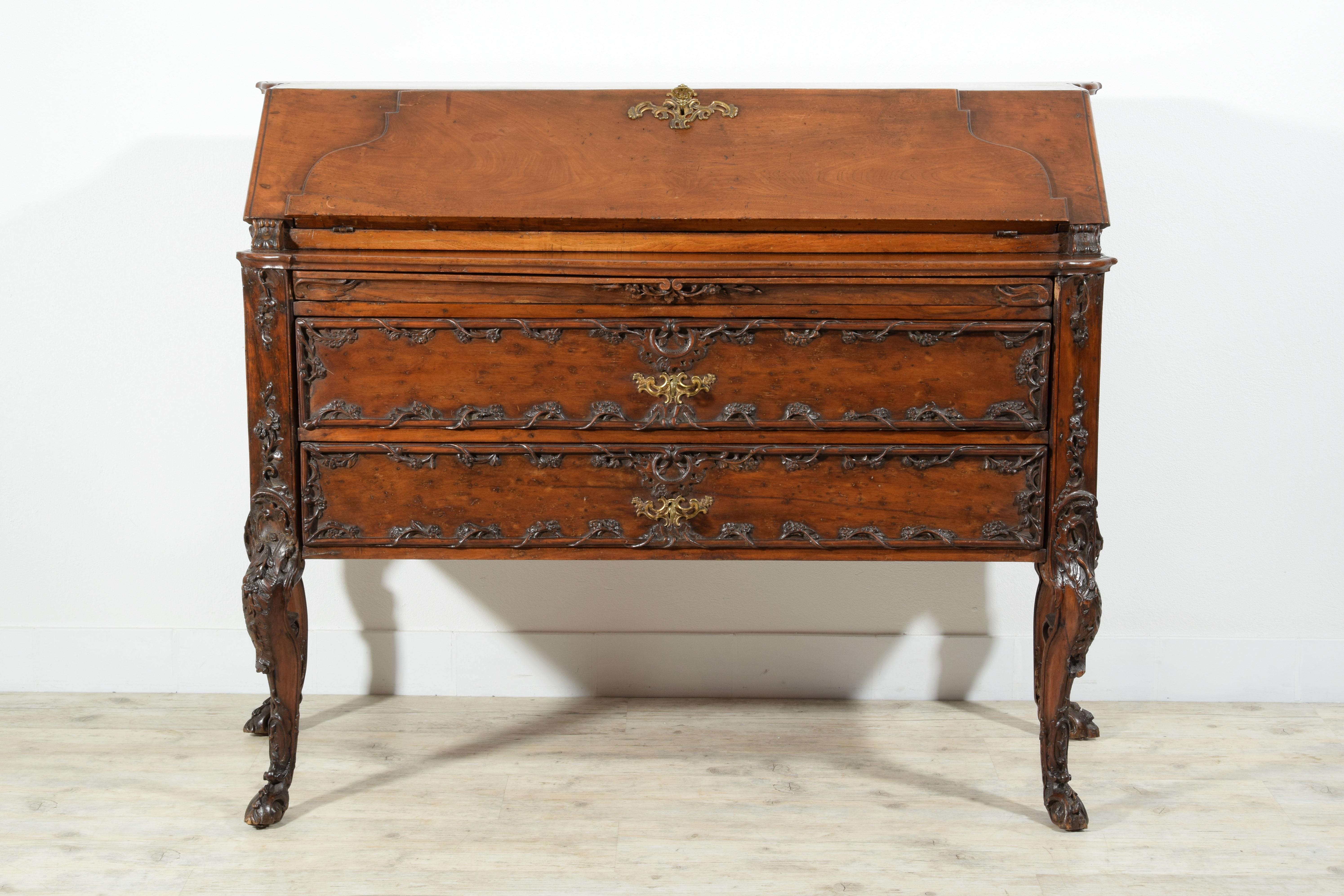 18th Century, Louis XIV Carved Walnut Wood Drop-Leaf Cabinet For Sale 6
