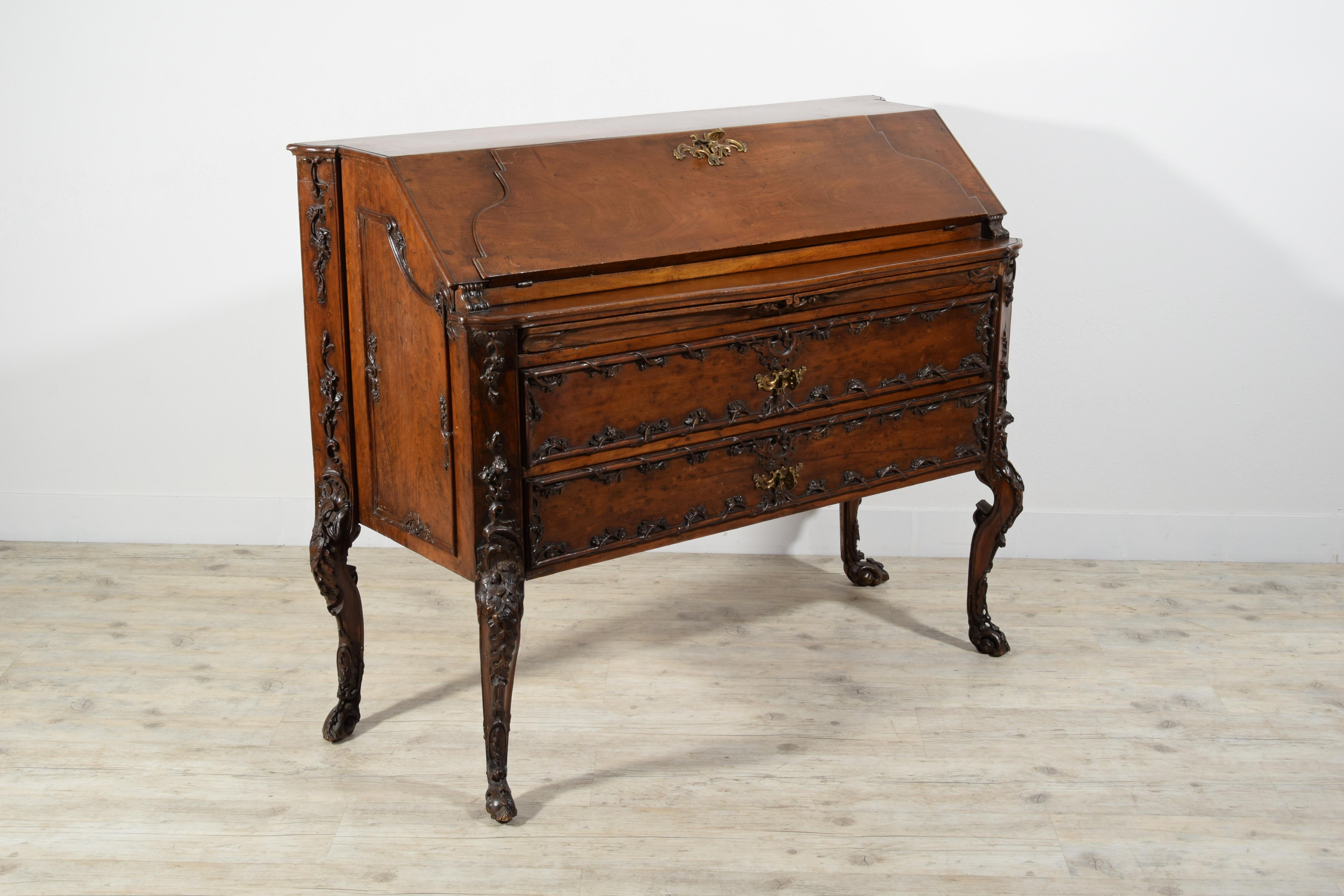 18th Century, Louis XIV Carved Walnut Wood Drop-Leaf Cabinet For Sale 8