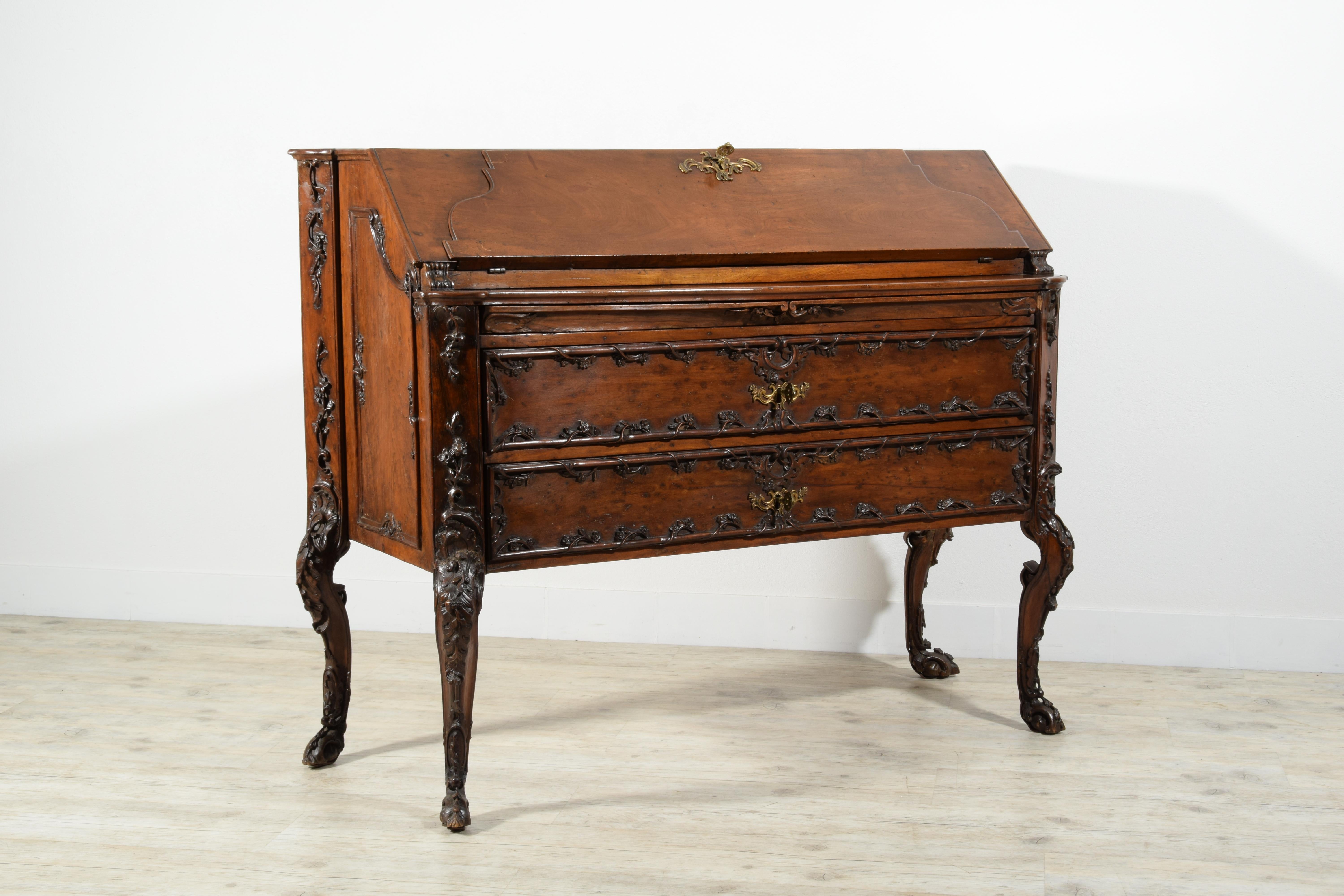 Hand-Carved 18th Century, Louis XIV Carved Walnut Wood Drop-Leaf Cabinet For Sale