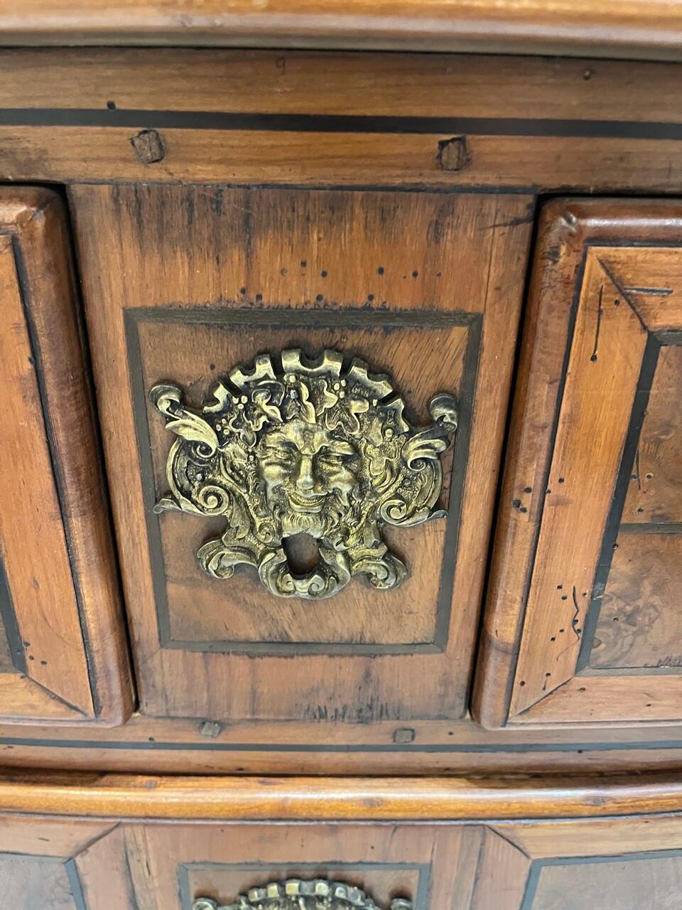 Barocco Commode francese del XVIII secolo Luigi XIV in vendita