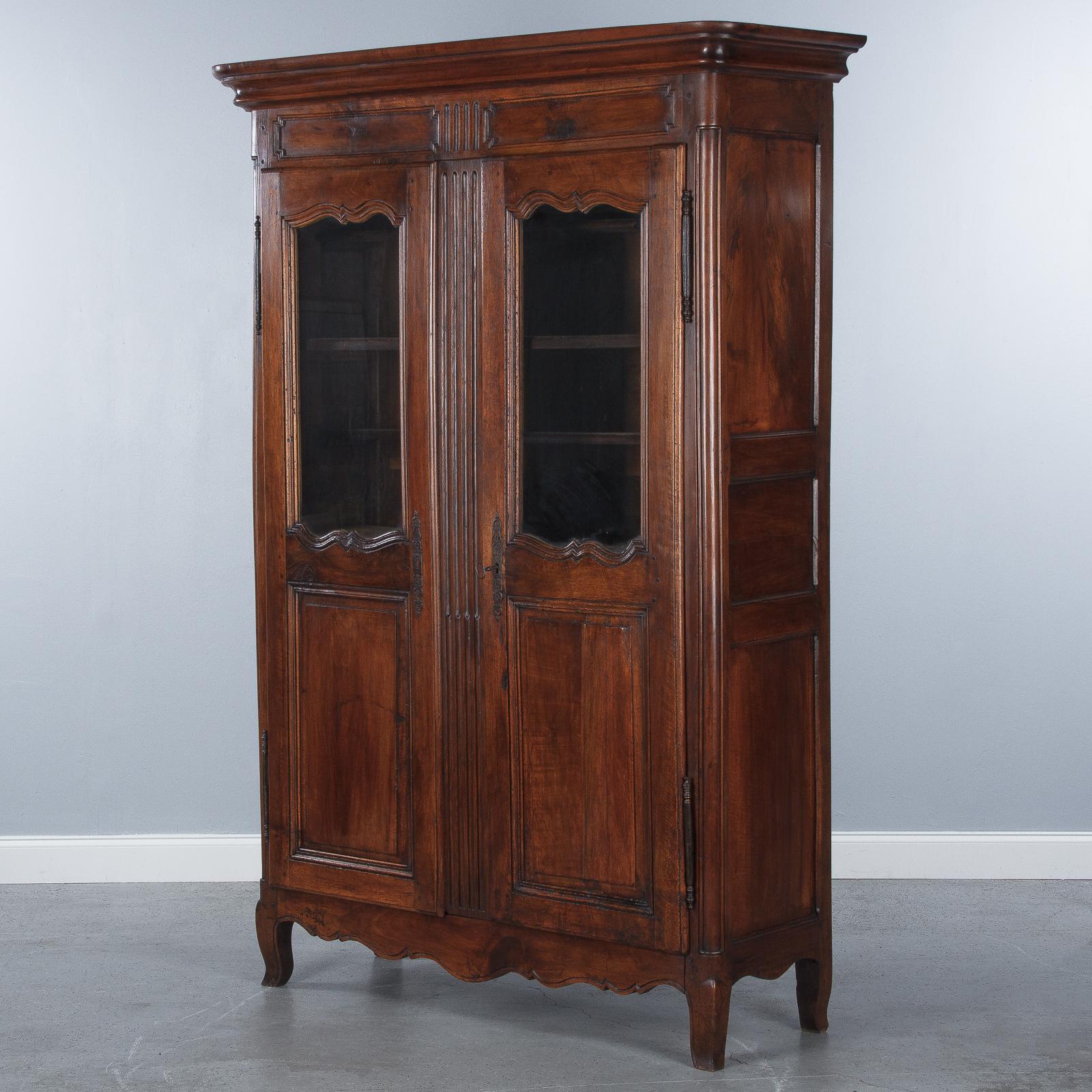 18th Century Louis XIV French Walnut Armoire or Vitrine 5