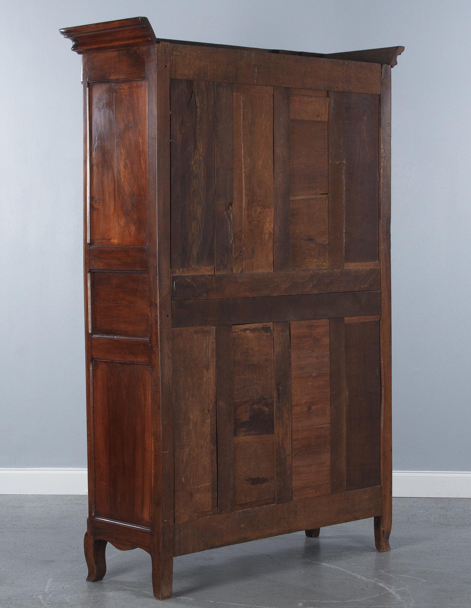 18th Century Louis XIV French Walnut Armoire or Vitrine 10