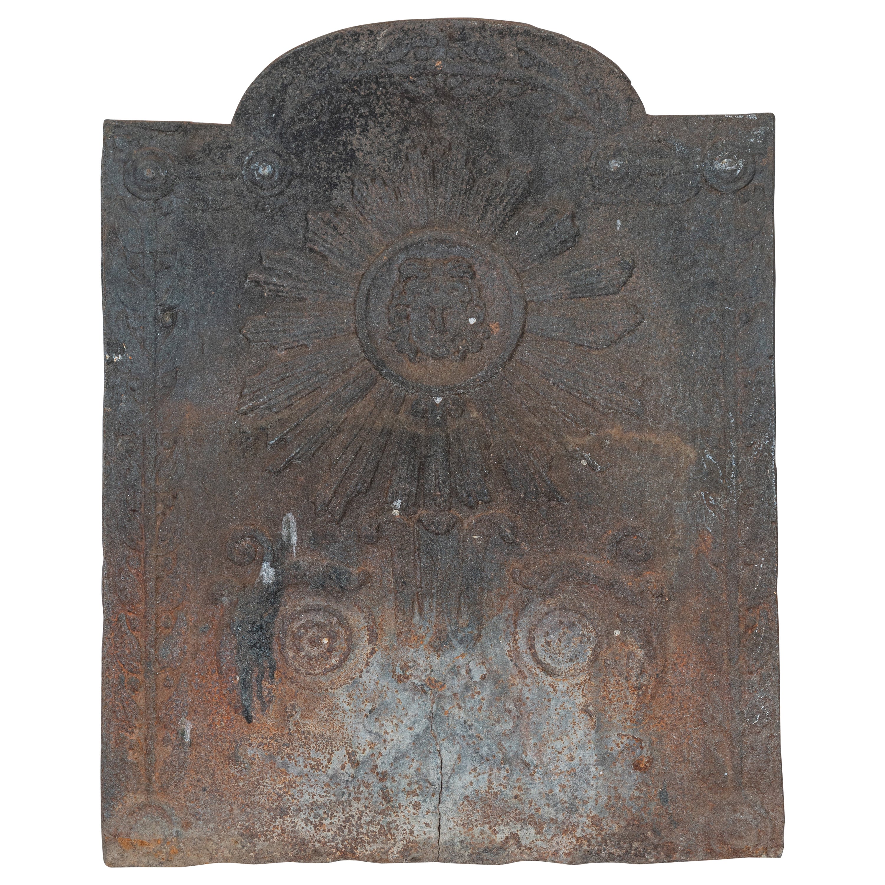 Chimenea francesa de hierro del siglo XVIII, época Luis XIV