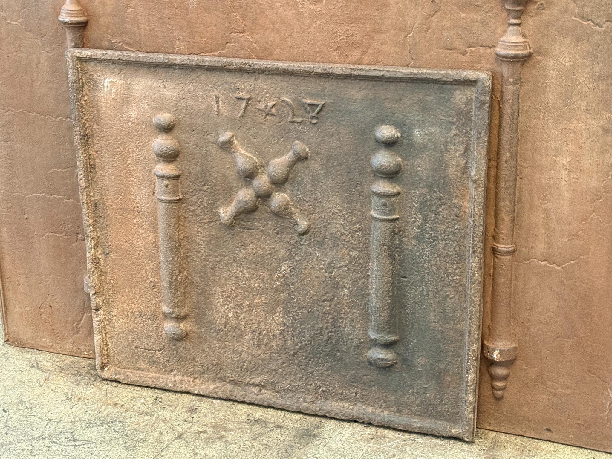 French 18th Century Louis XIV 'Pillars with Saint Andrew's Cross' Fireback / Backsplash For Sale