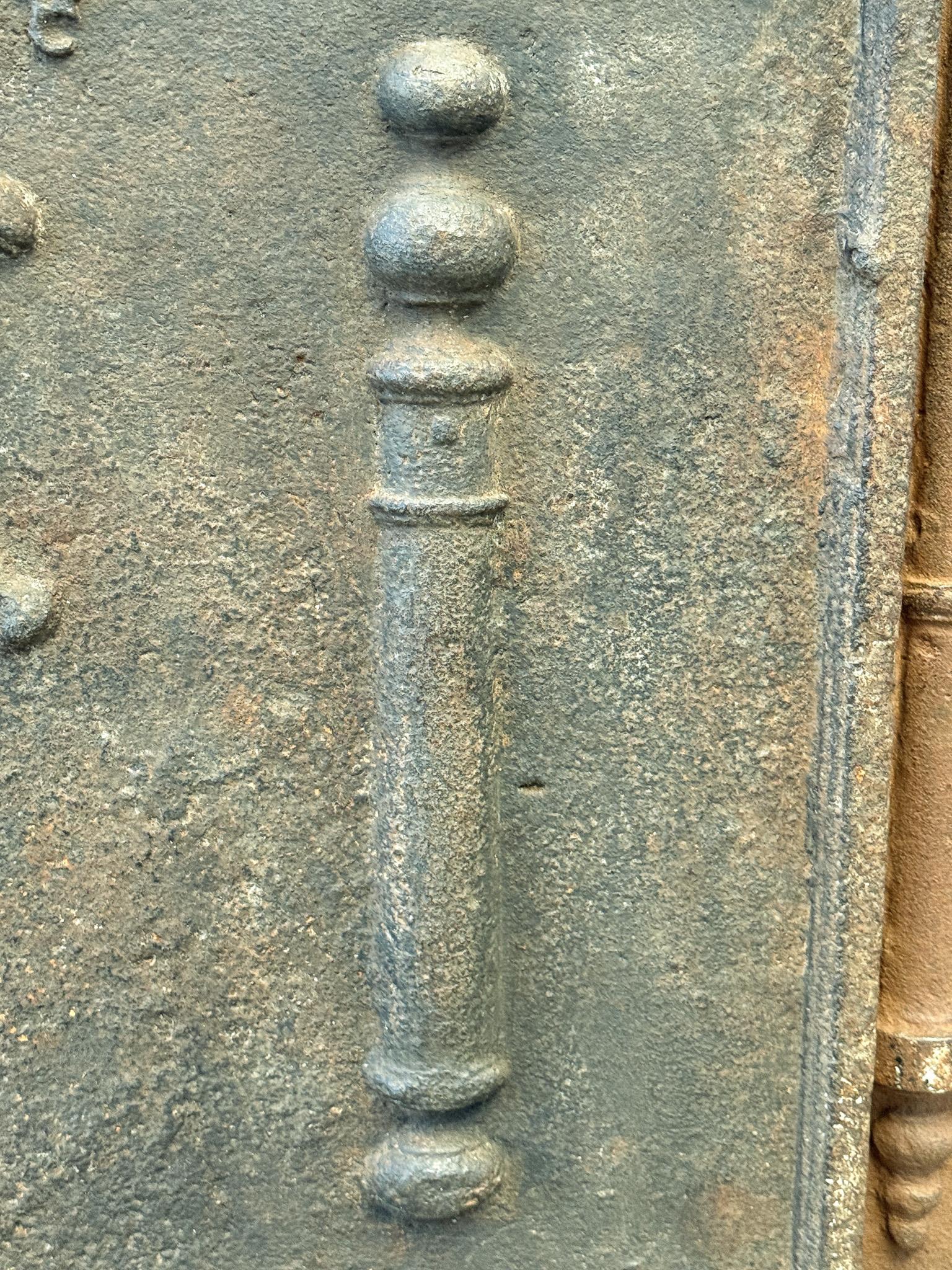 18th Century Louis XIV 'Pillars with Saint Andrew's Cross' Fireback / Backsplash For Sale 2