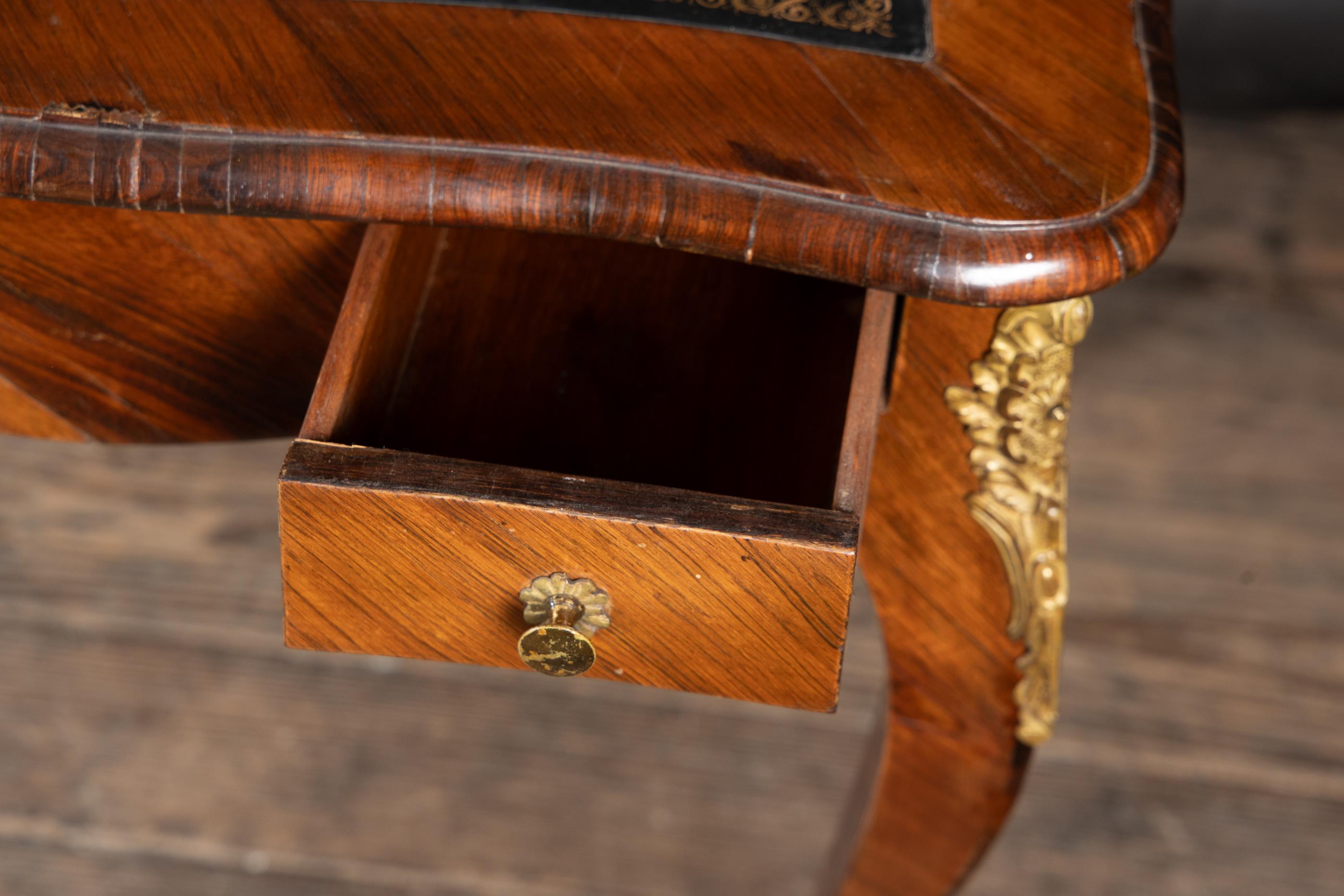 Tavolo da gioco Backgammon Luigi XV del XVIII secolo con supporti in bronzo, CIRCA 1780 in vendita 6