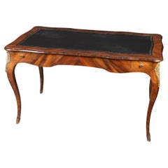 Tavolo da gioco Backgammon Luigi XV del XVIII secolo con supporti in bronzo, CIRCA 1780