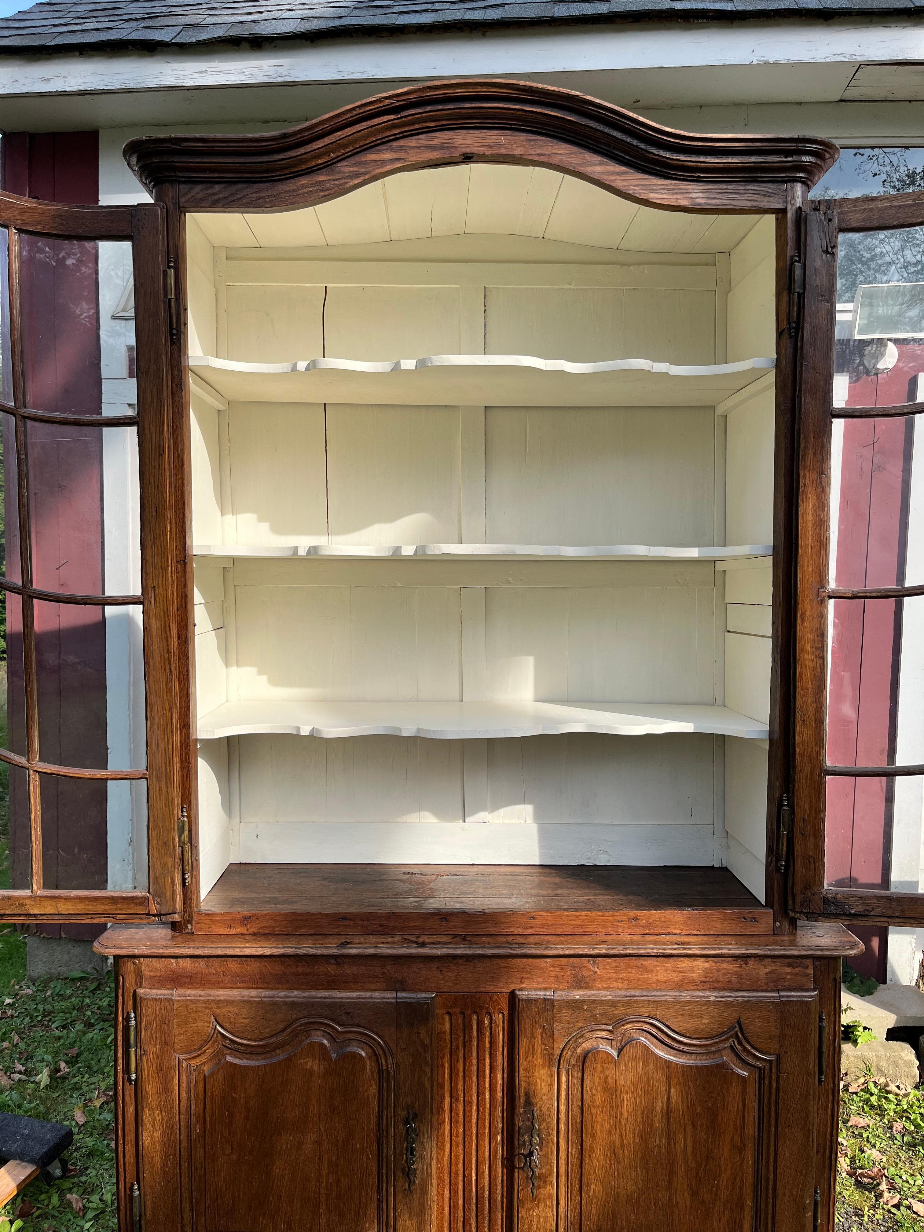18th Century Louis XV Buffet a Deux Corps 3