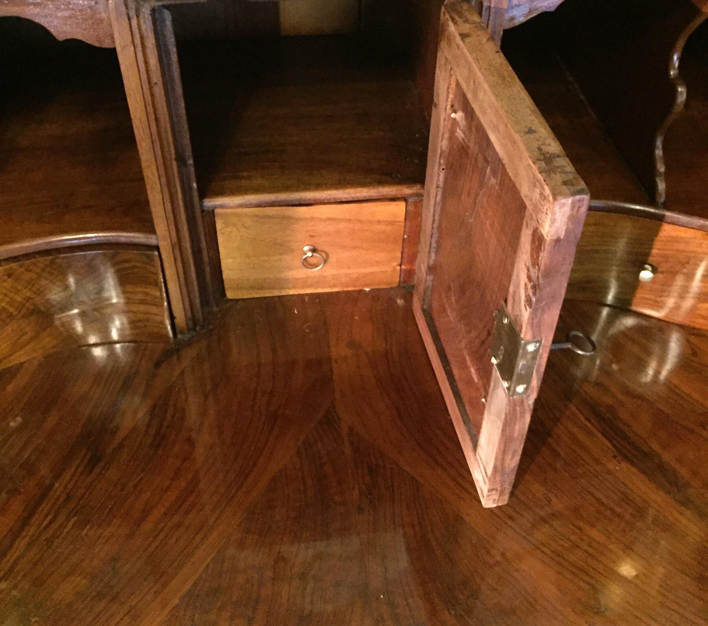 18th Century Louis XV Bureau Italian Genoese Walnut Marquetry Drop-Front Desk For Sale 8