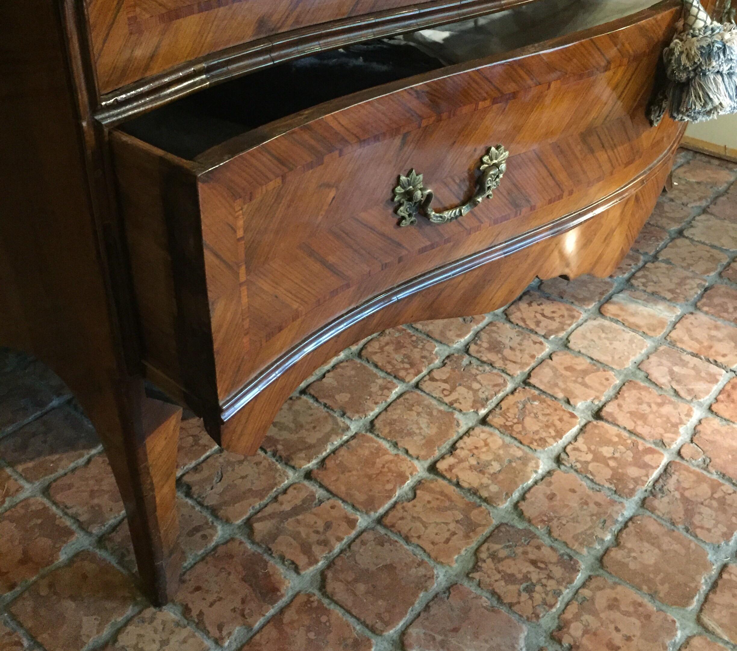 18th Century Louis XV Bureau Italian Genoese Walnut Marquetry Drop-Front Desk For Sale 11