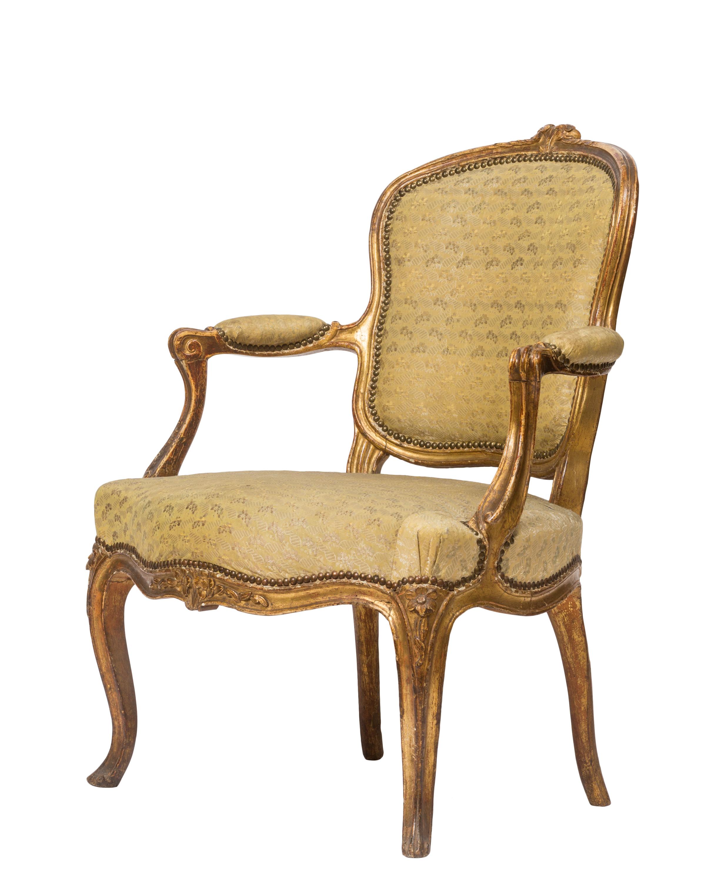 18. Jahrhundert Louis XV Canapé / Sofa Set mit passenden Sesseln, Original Seide (Französisch) im Angebot