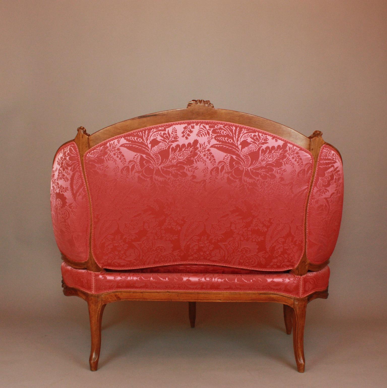 18th Century French Louis XV Carved Walnut Red Silk Settee 'Canape en Corbeille' 10