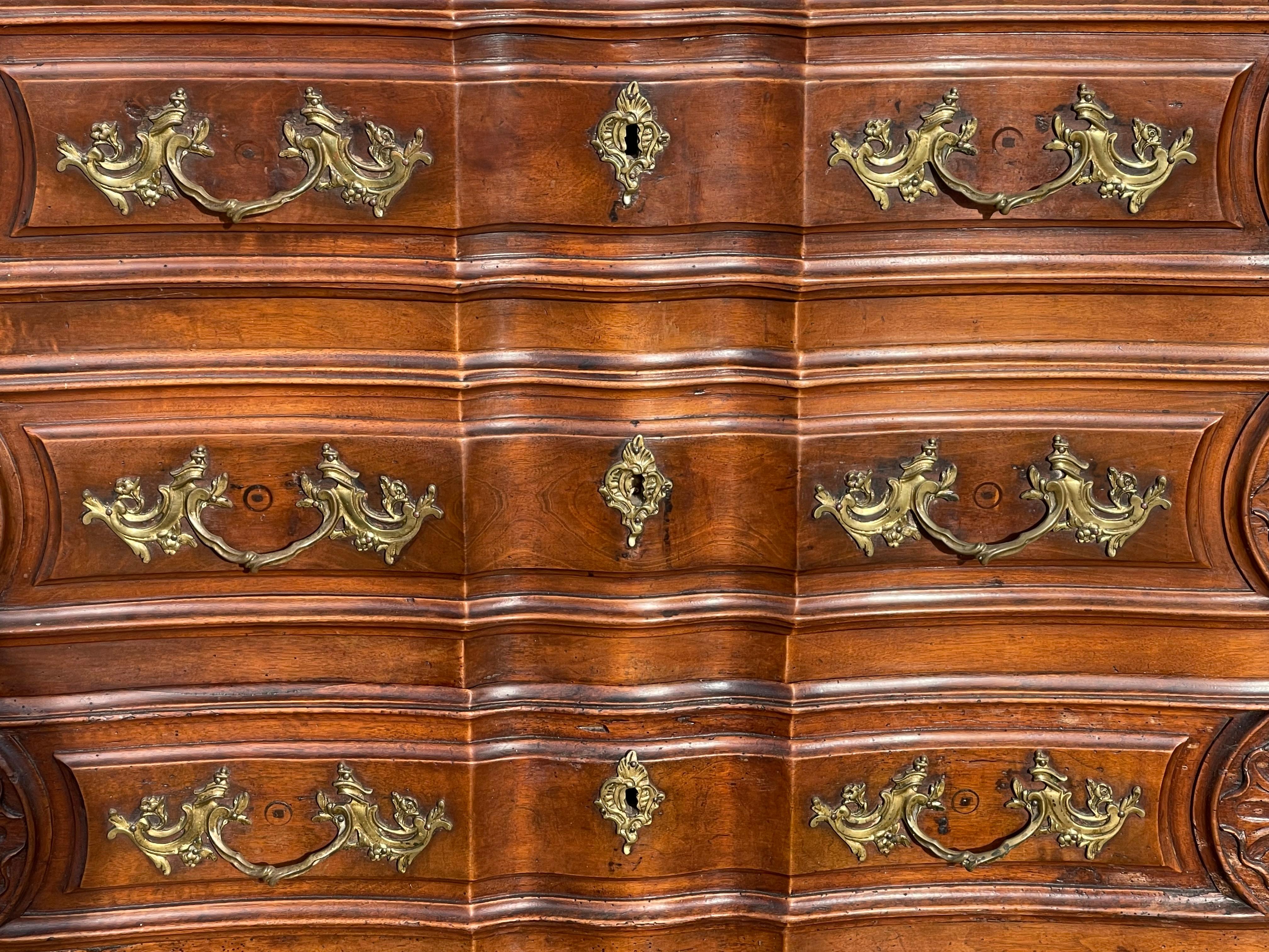 French 18th Century - Louis XV Chest Of Drawers In Walnut For Sale