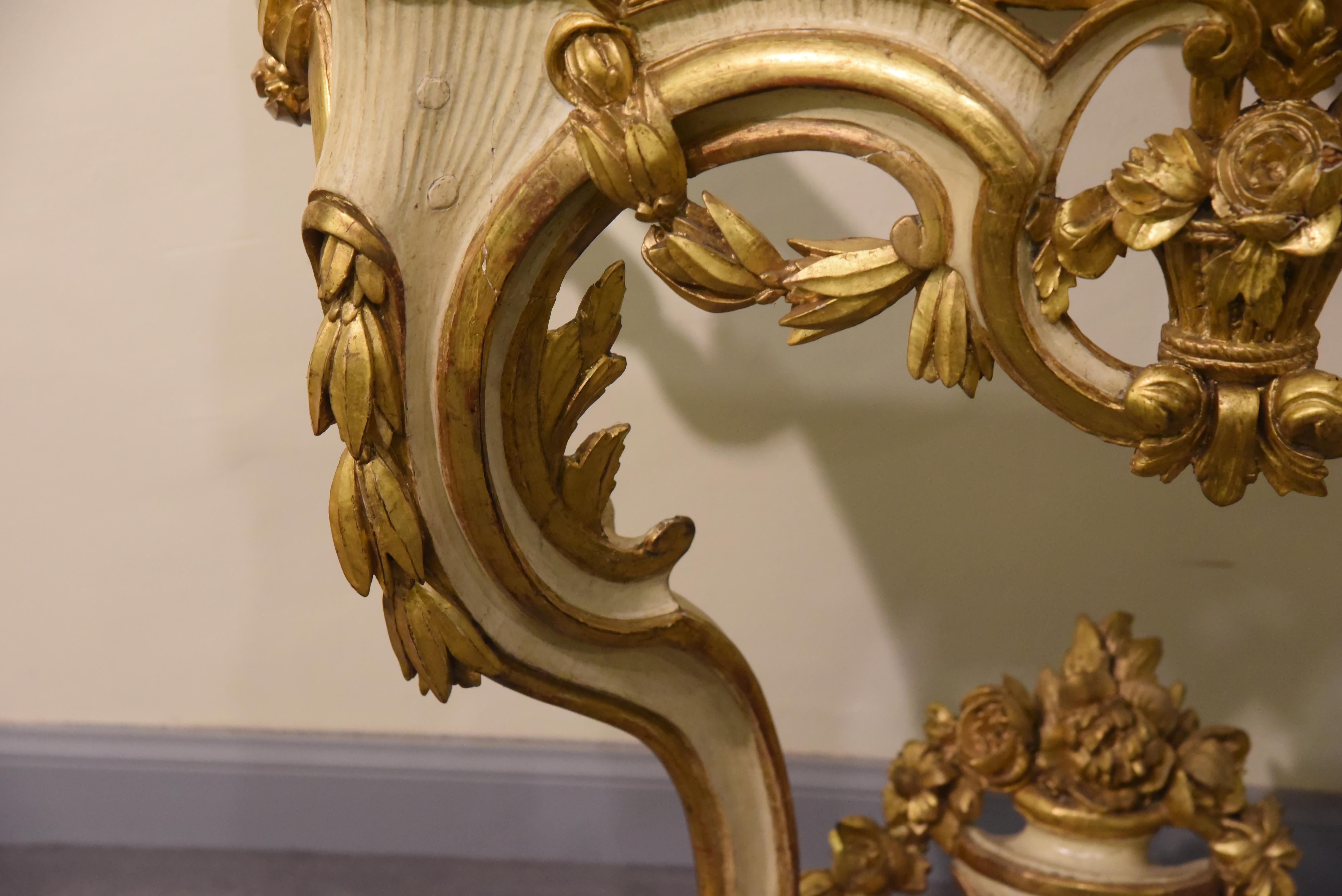 French 18th Century Louis XV console Hand-Sculpted Gilt Ivory lacquere, Mid 1700s For Sale