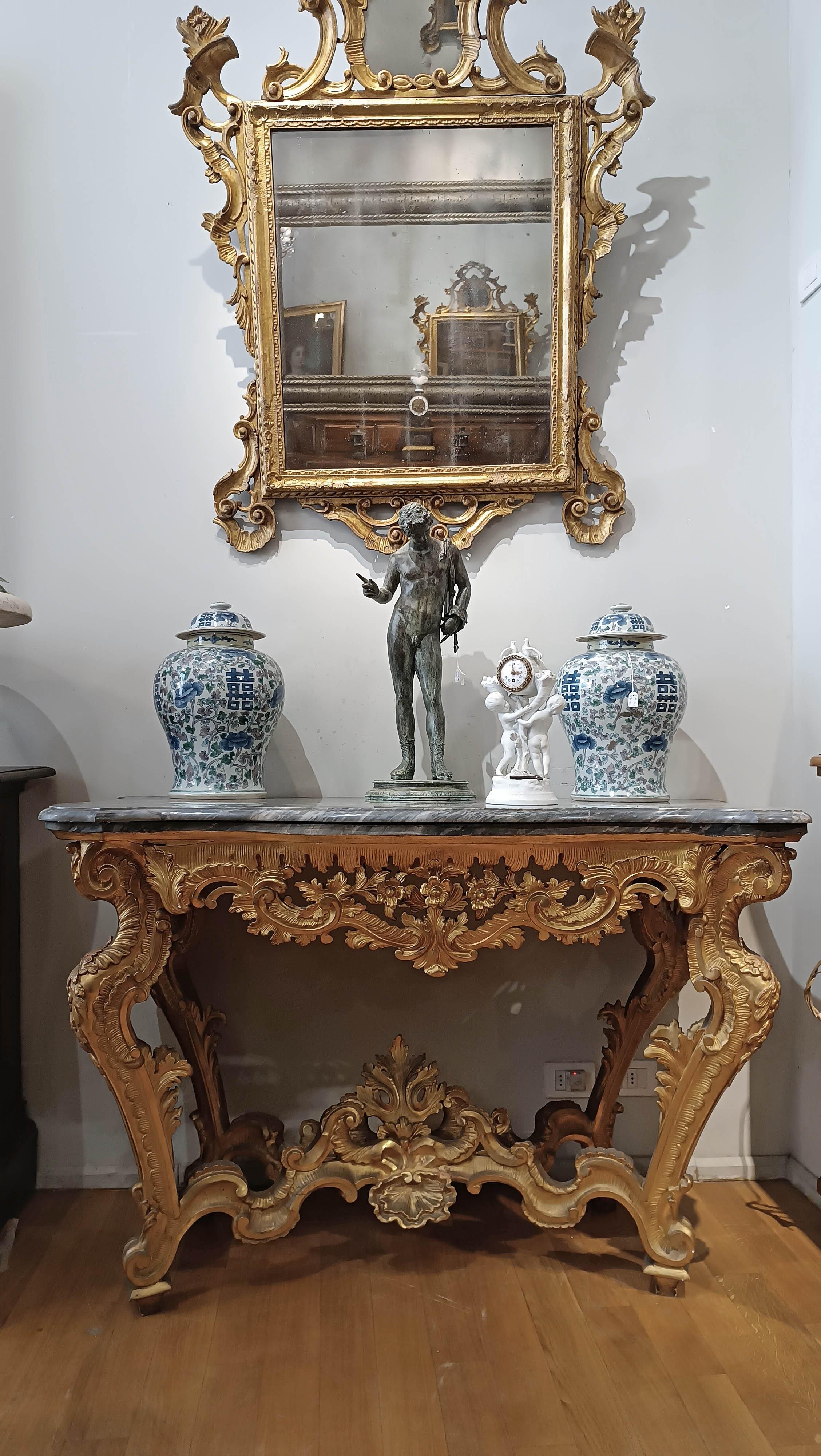 lOUIS XV KONSOLLE DES 18. JAHRHUNDERTS AUS GOLDEM HOLZ UND BARDIGLIO-MARBEL im Angebot 2