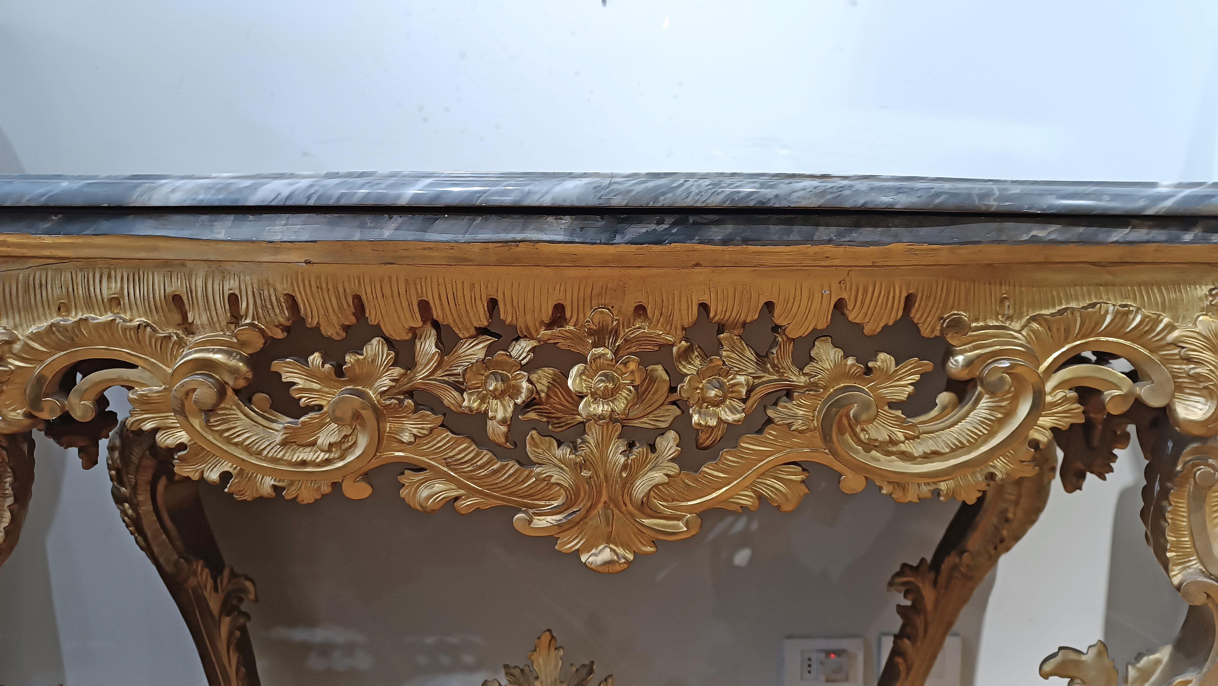 Hand-Carved 18th CENTURY LOUIS XV CONSOLLE IN GOLDEN WOOD AND BARDIGLIO MARBLE For Sale
