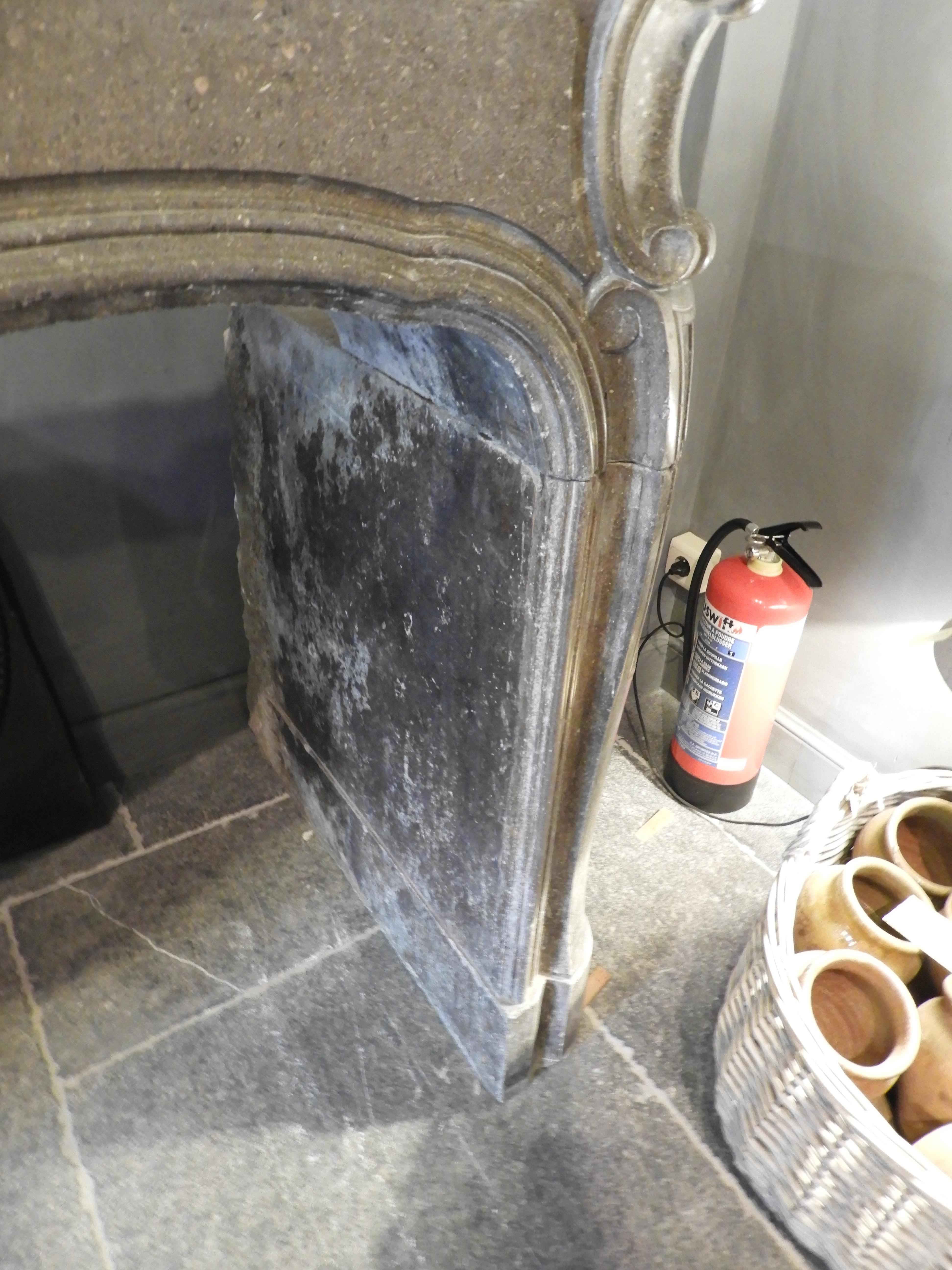 18th Century Louis XV Fireplace in Grey Limestone 4