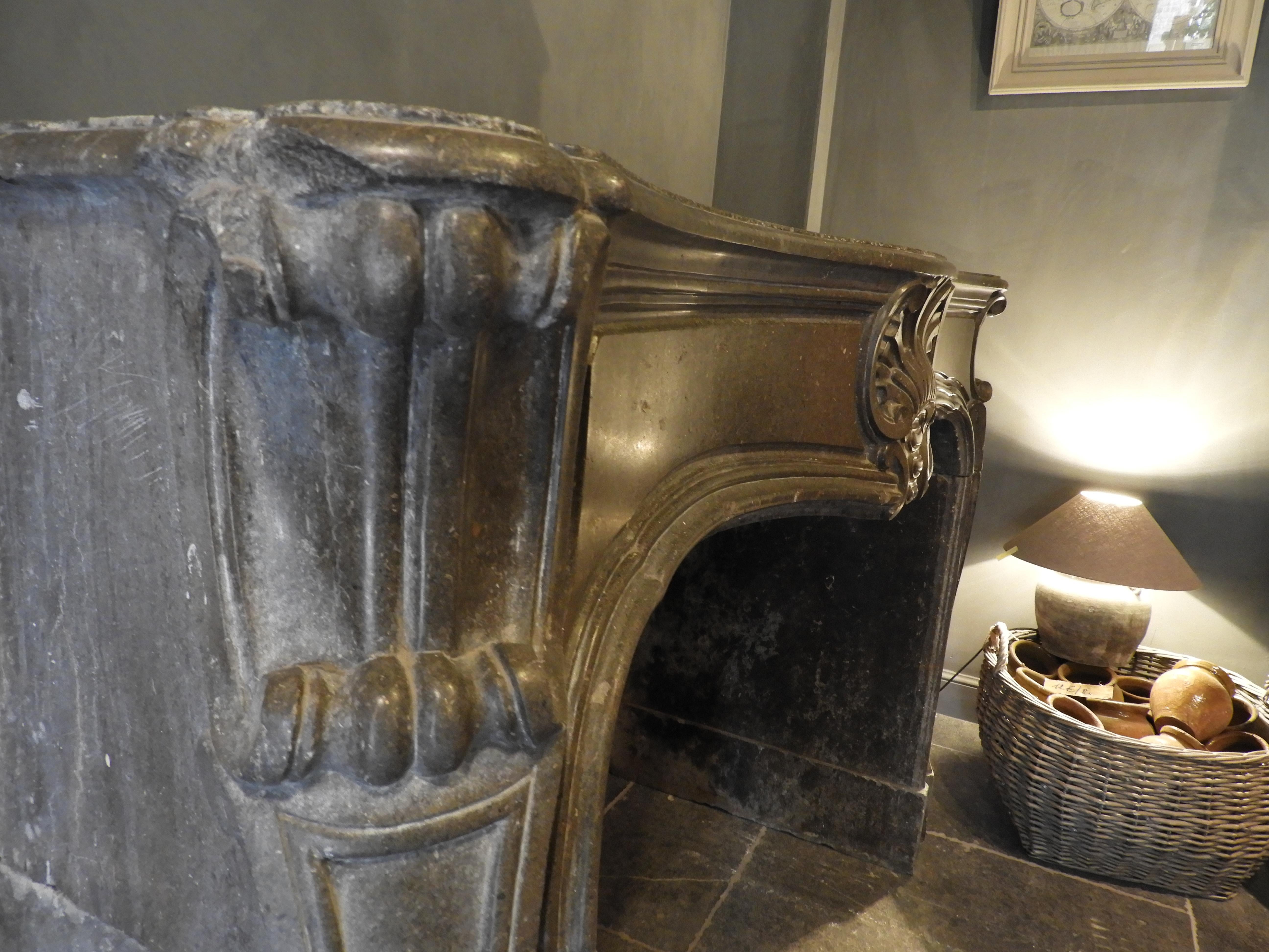 18th Century and Earlier 18th Century Louis XV Fireplace in Grey Limestone