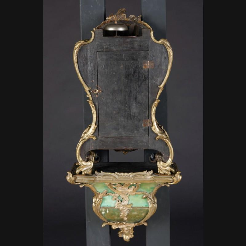 18th Century Louis XV French Bronze-Gilt Clock on Console 4