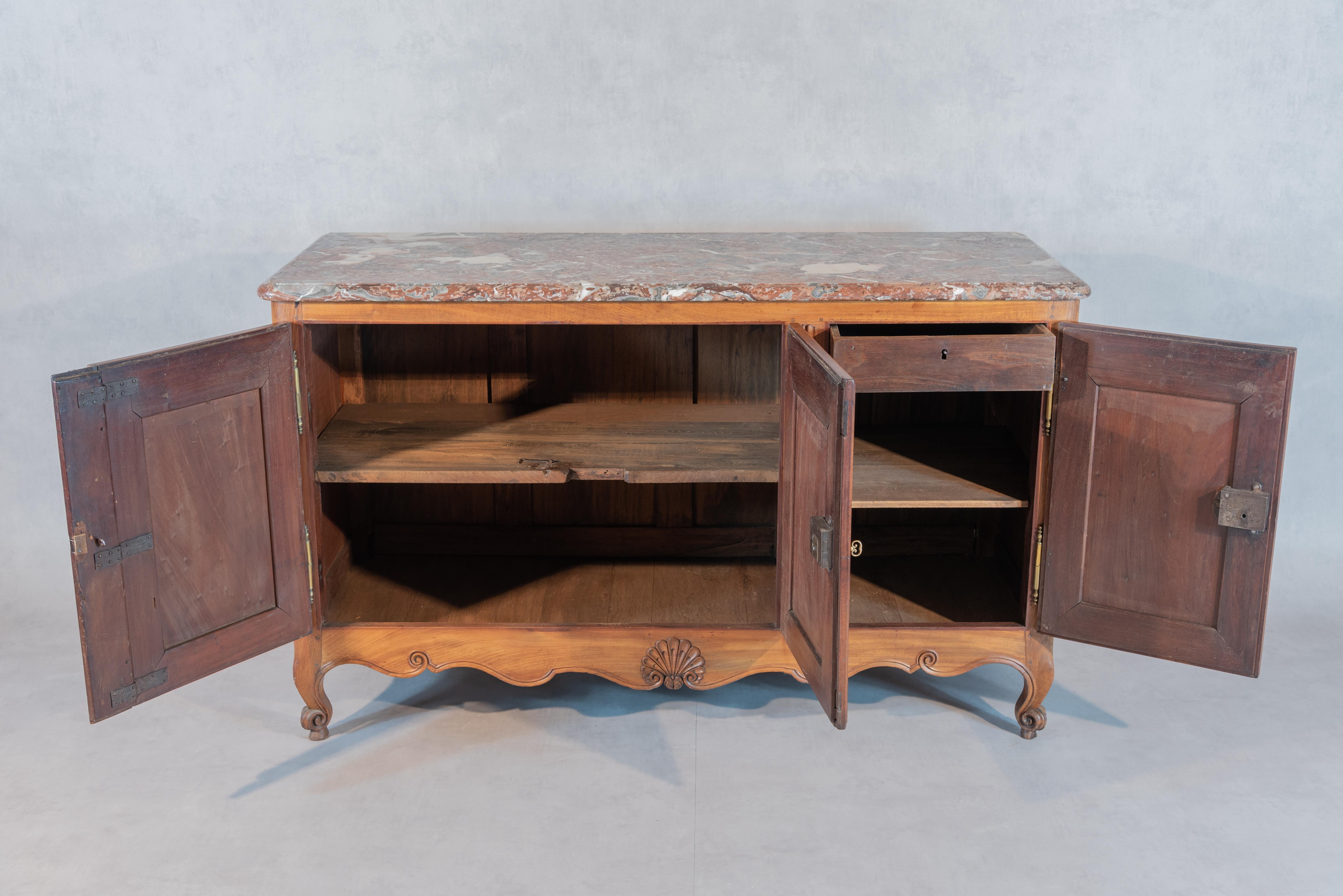 Francese Enfilade francese Luigi XV del XVIII secolo in vendita