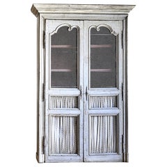 Französisches bemaltes Kiefernholz-Schrank im Louis-XV-Stil des 18. Jahrhunderts – antiker Kleiderschrank