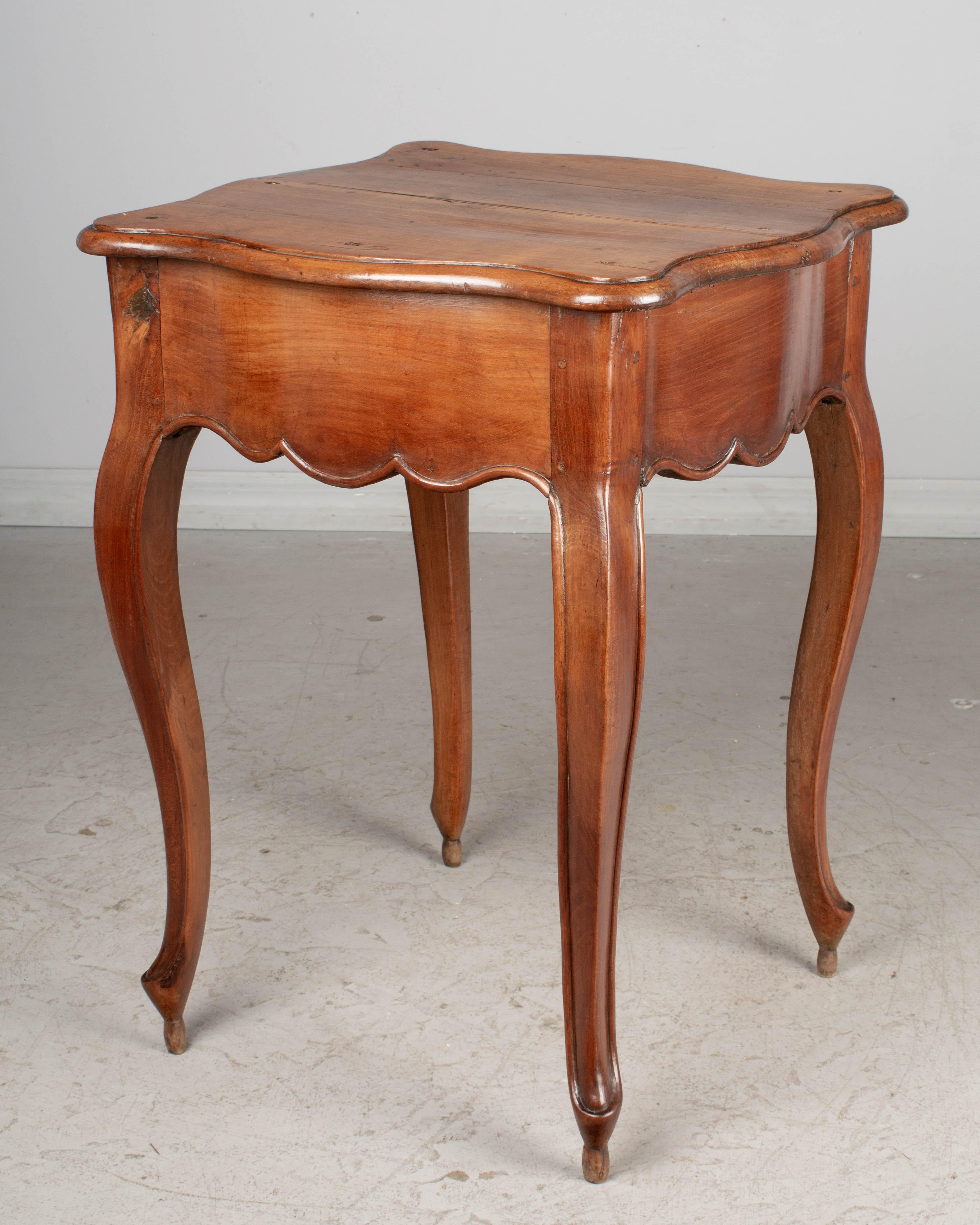 Cherry 18th Century Louis XV French Provençal Side Table For Sale