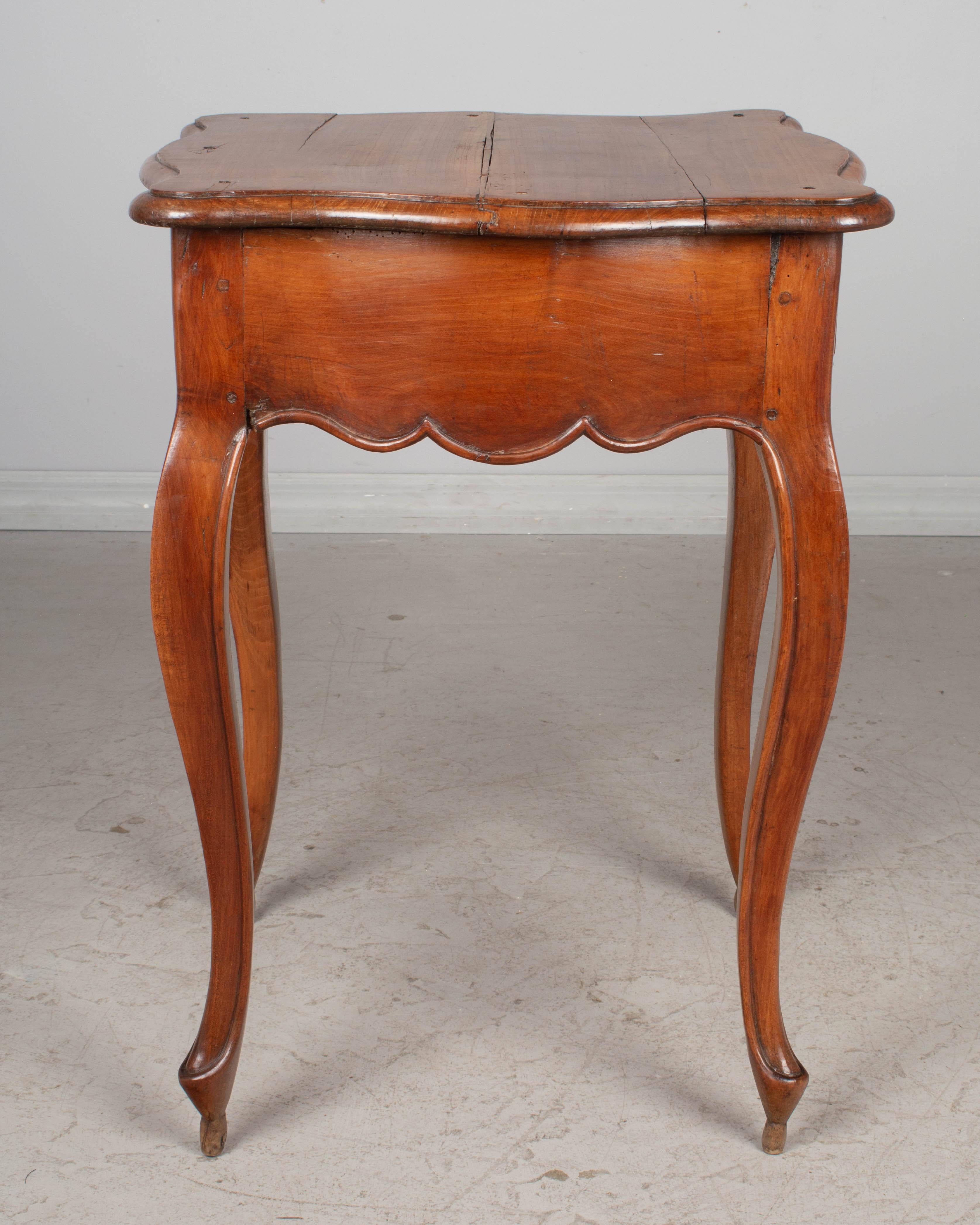 18th Century Louis XV French Provençal Side Table For Sale 3