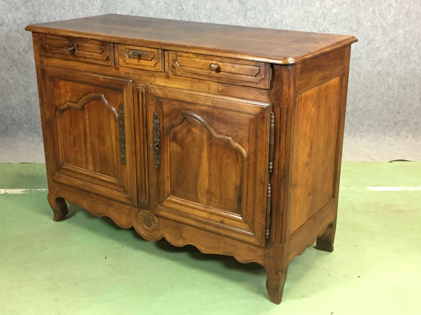 18th Century Louis XV Fruitwood Buffet For Sale 6