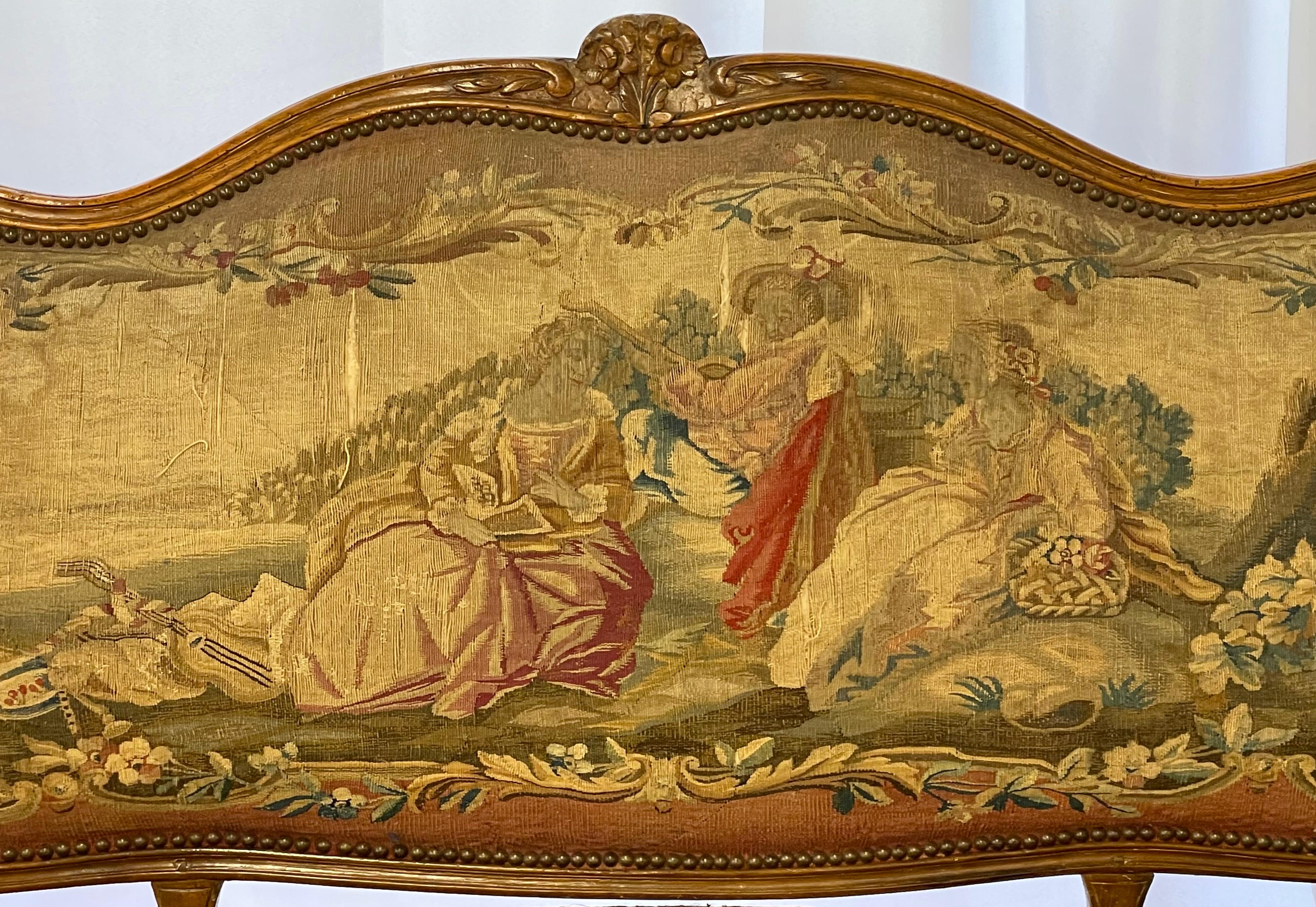 Fruitwood-Sessel aus dem 18. Jahrhundert mit Aubusson-Polsterung aus dem Louis XV.-Stil (Obstholz) im Angebot