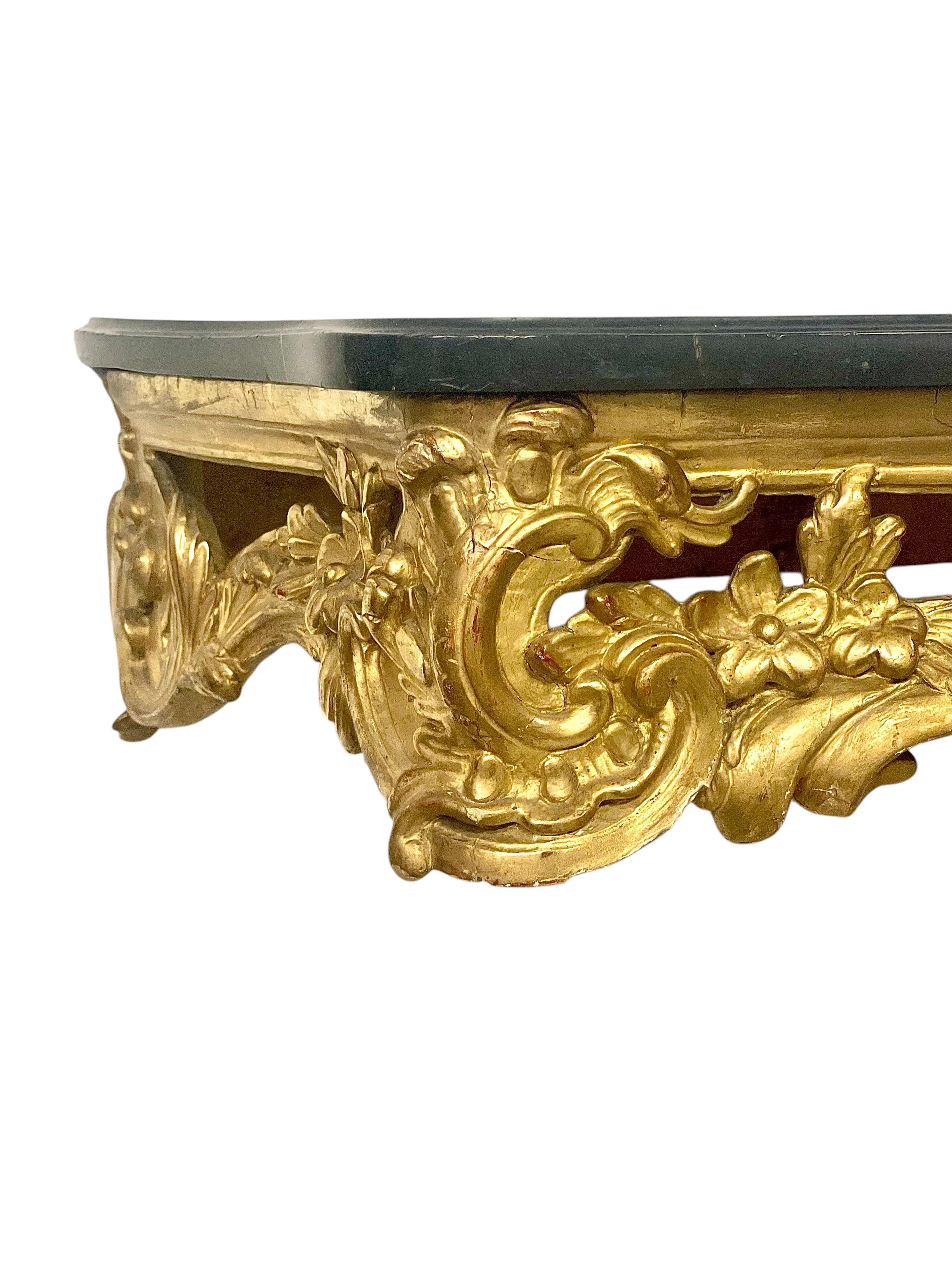 18th Century Louis XV Giltwood Console with Original Marble Top In Good Condition For Sale In LA CIOTAT, FR