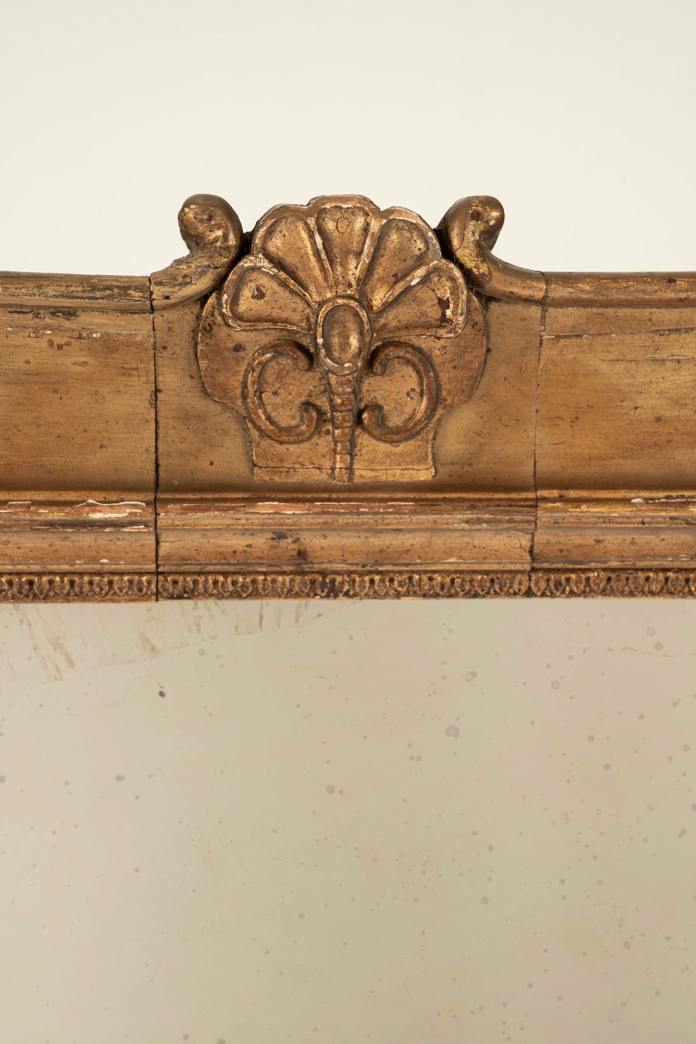 Miroir Louis XV du 18ème siècle en bois doré en vente 1