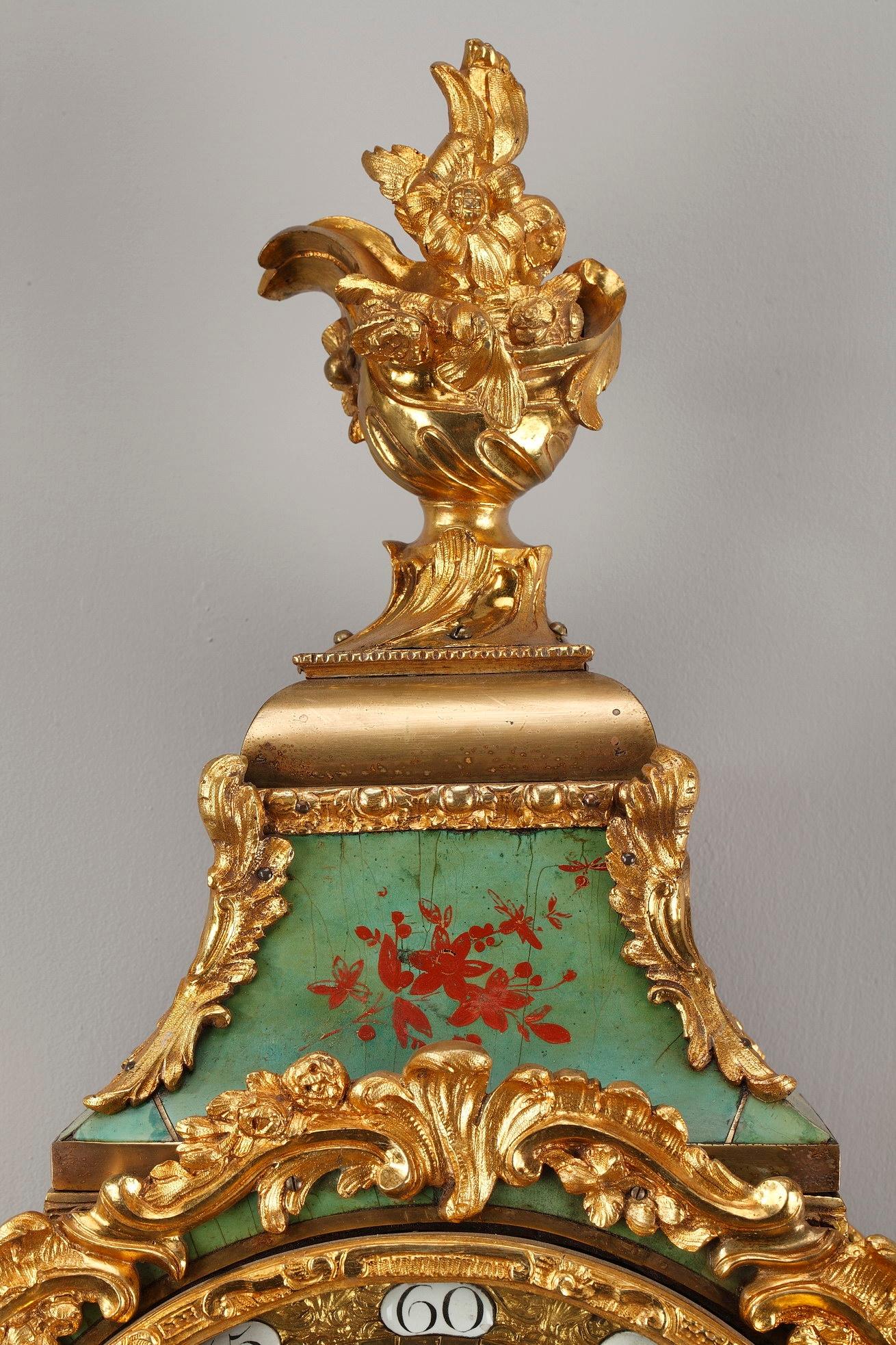 Gilt 18th Century Louis XV Green Horn Cartel Clock