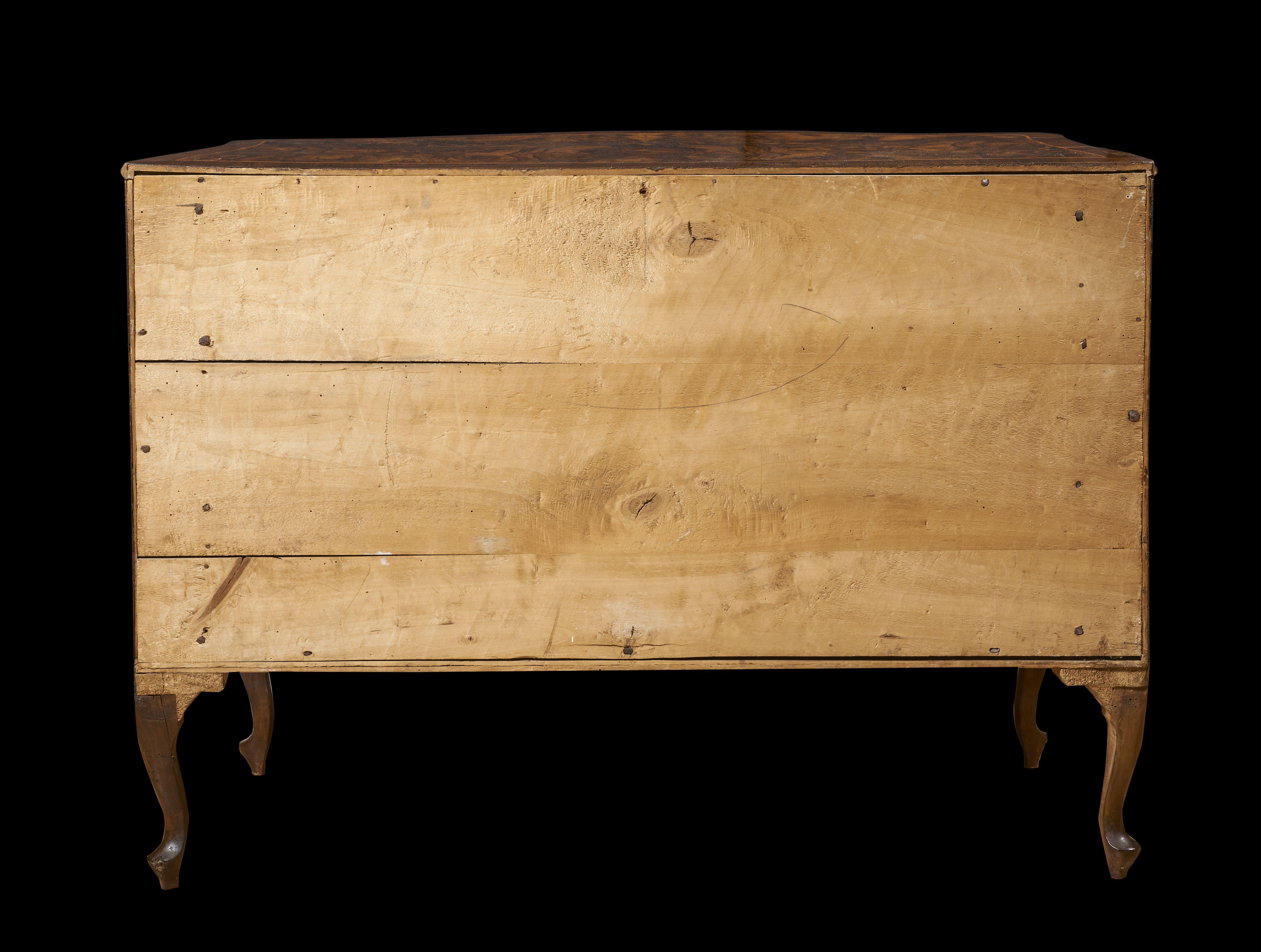 Mid-18th Century 18th Century Louis XV Italian Chest of Drawers Walnut Commode High Leg For Sale