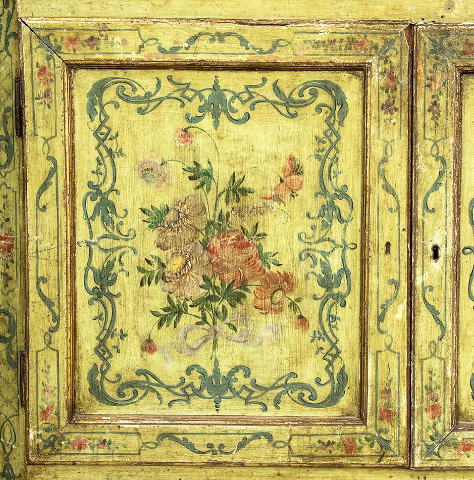 Mid-18th Century 18th Century Louis XV Lacquered Painted Venetian Corner Cupboards  For Sale