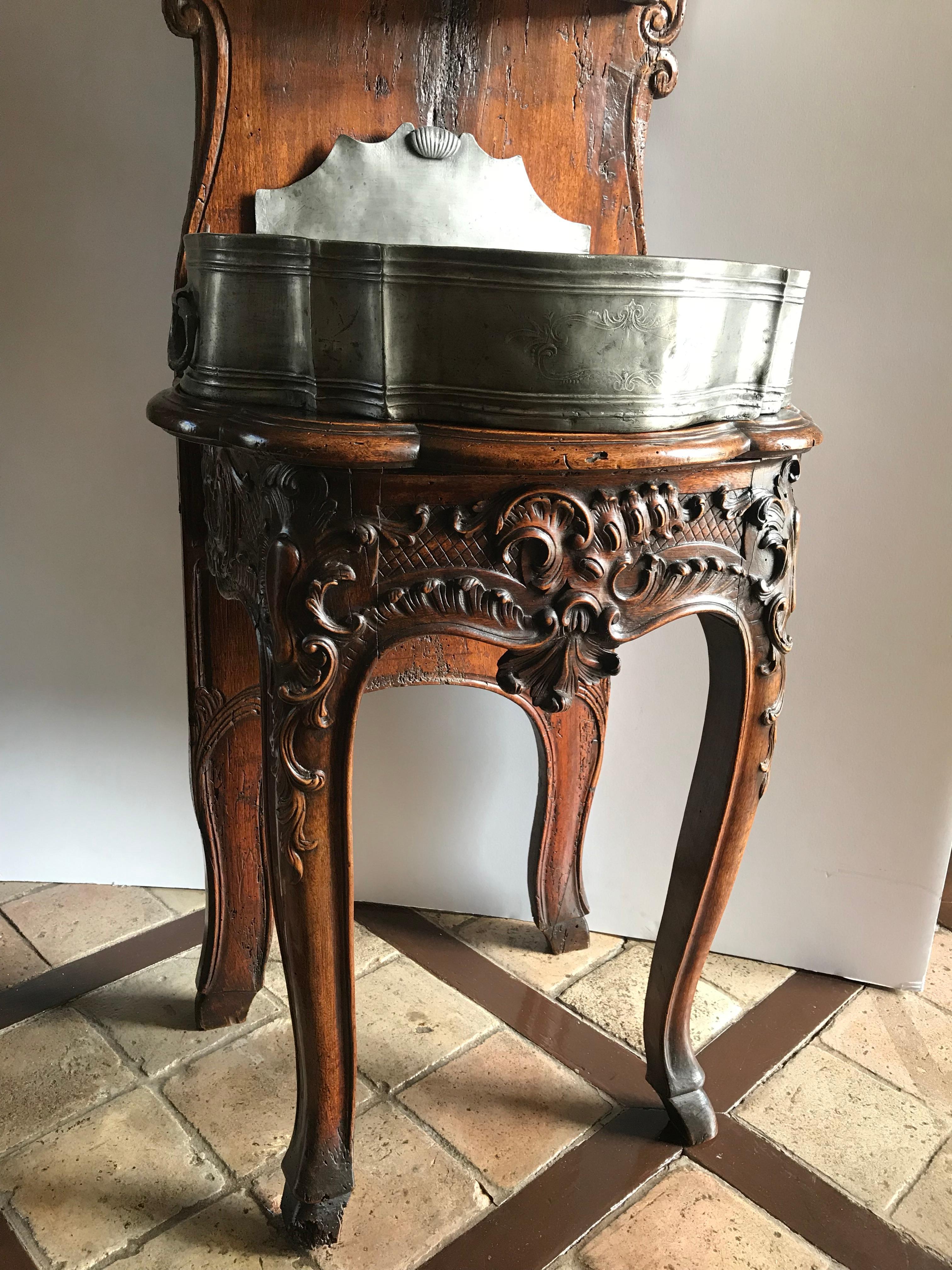French 18th C. Lavabo Wall Fountain Pewter Basin sink on Hand Carved Wood Stand Antique For Sale