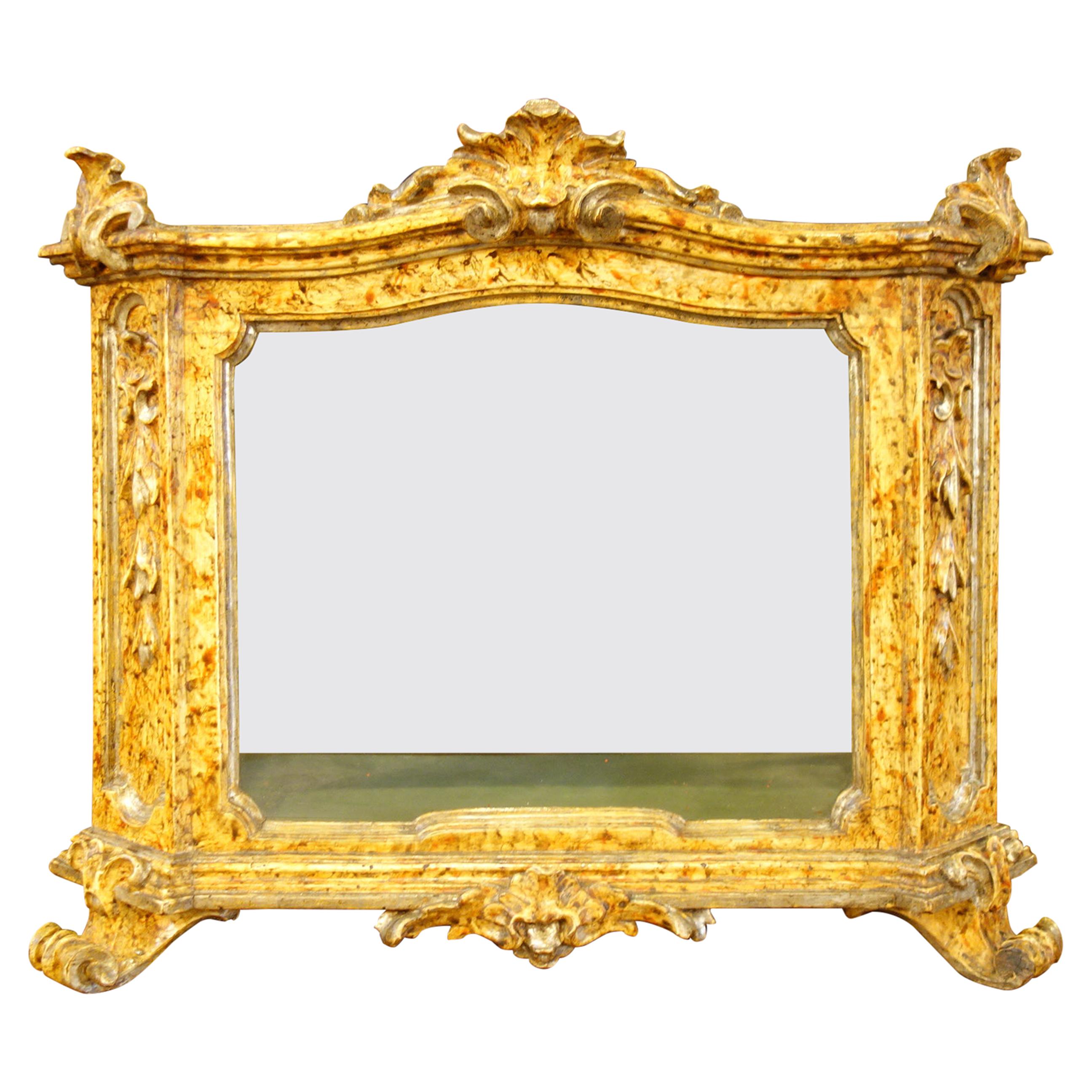 18th Century Louis XV Painted Silver Leaf Display Case Tabernacolo, circa 1770