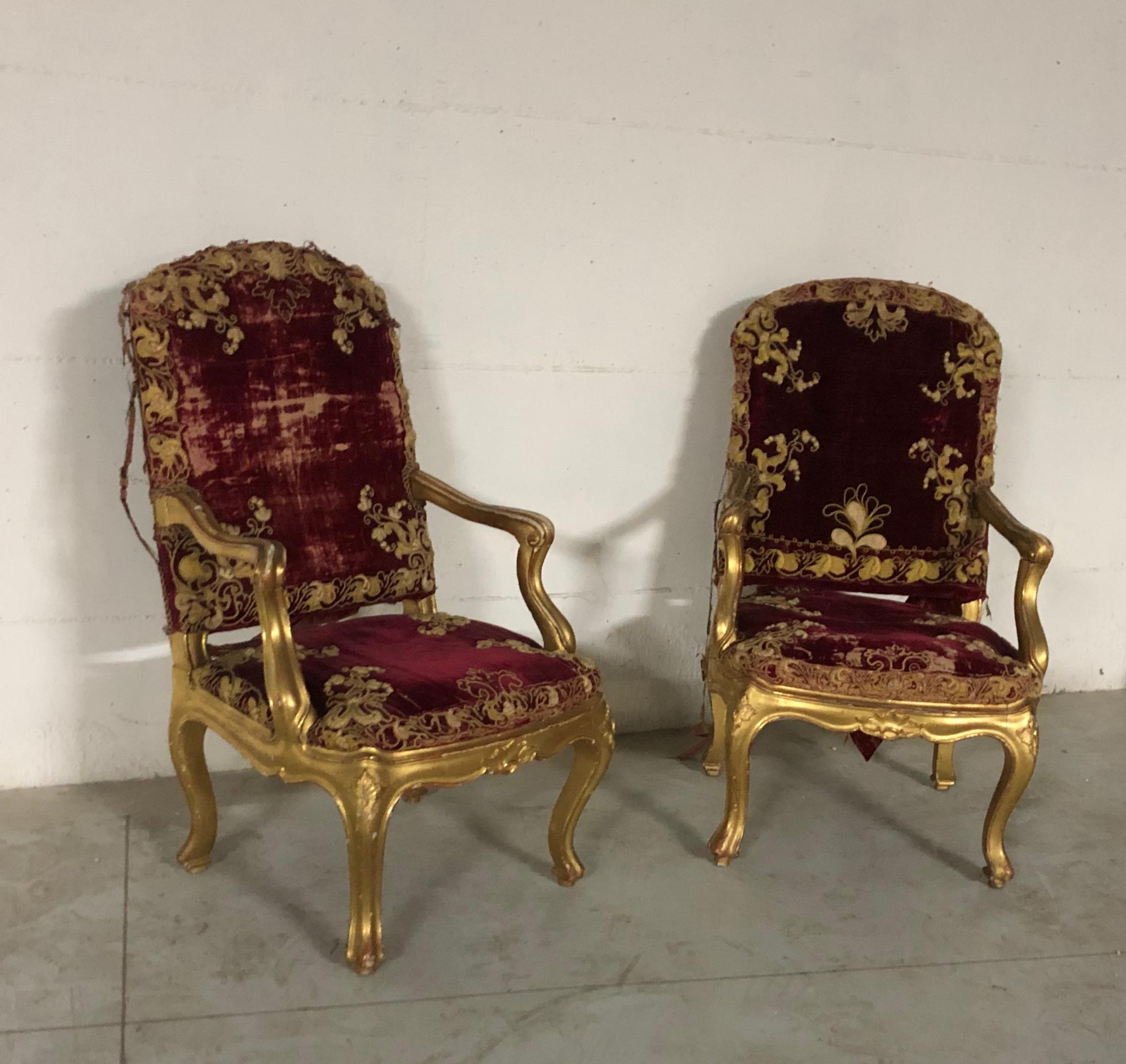 18th Century Louis XV Pair of France Wooden Gilt Armchair Original Red Gold For Sale 4