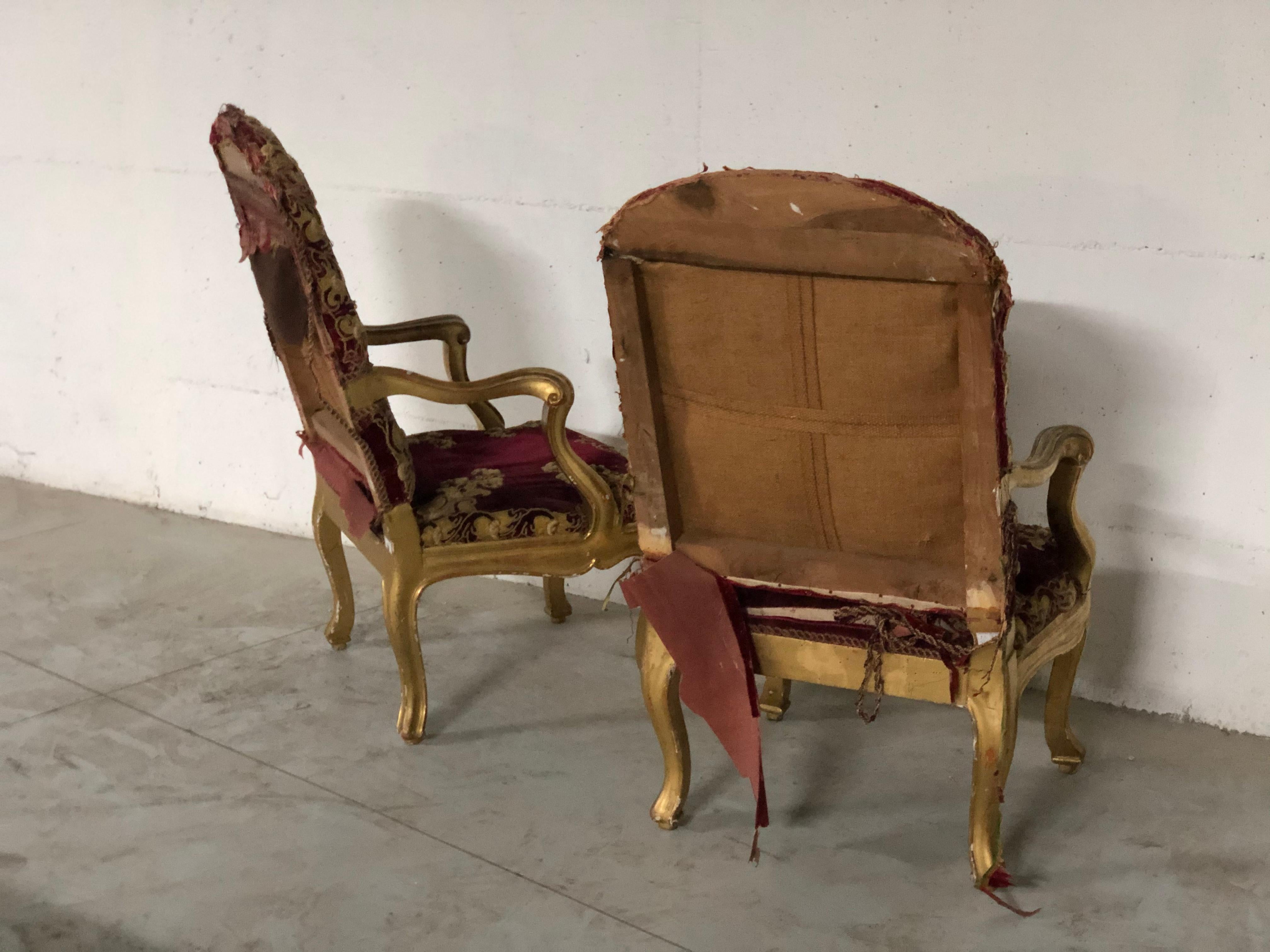 18th Century Louis XV Pair of France Wooden Gilt Armchair Original Red Gold For Sale 1