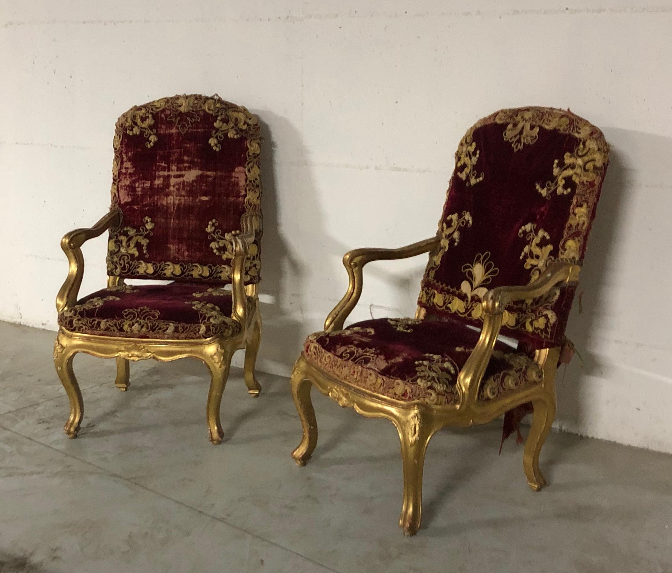 18th Century Louis XV Pair of France Wooden Gilt Armchair Original Red Gold For Sale 3