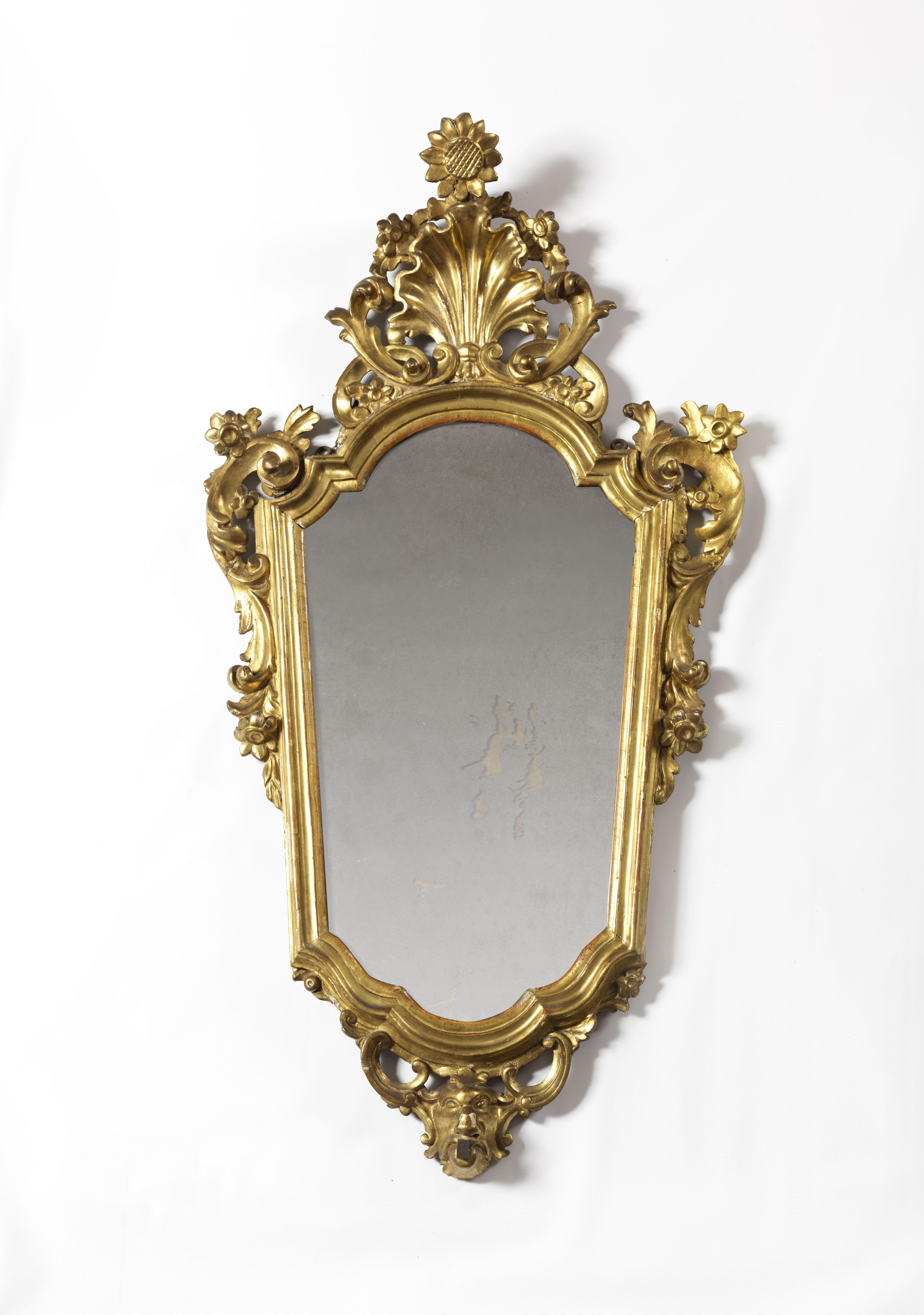 18th Century Louis XV Pair of Mirrors Italian School Mercury Glass Gold In Good Condition For Sale In Sanremo, IM